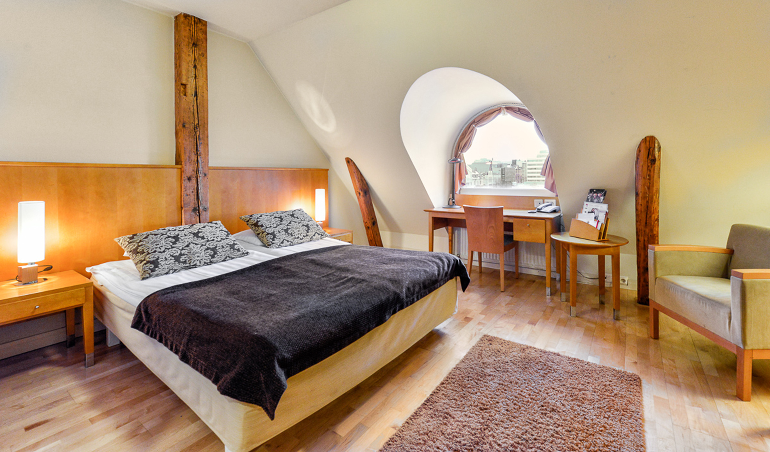 Double or Twin Standard