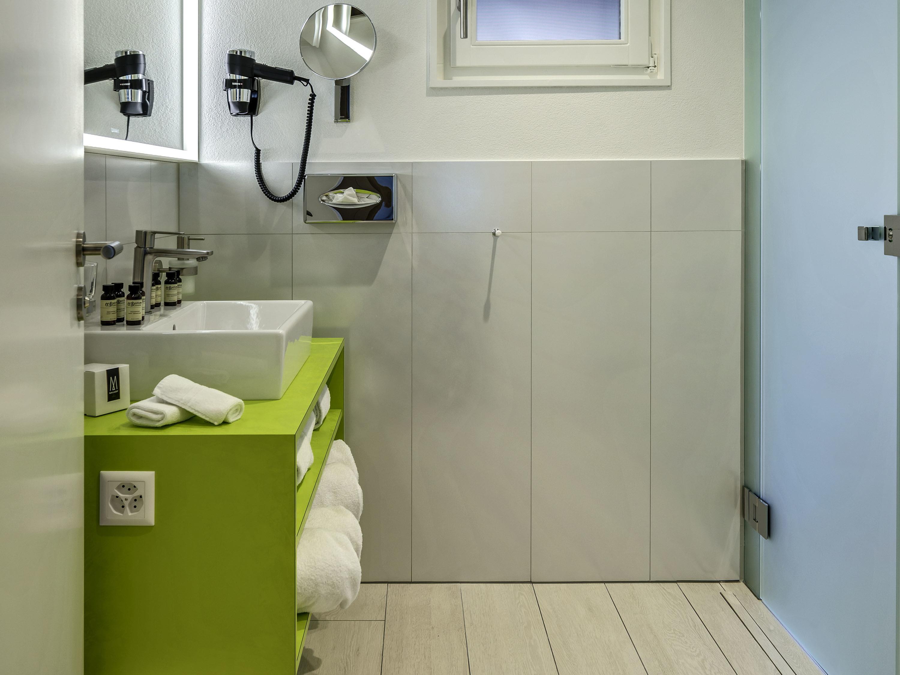Apartment with Kitchenette