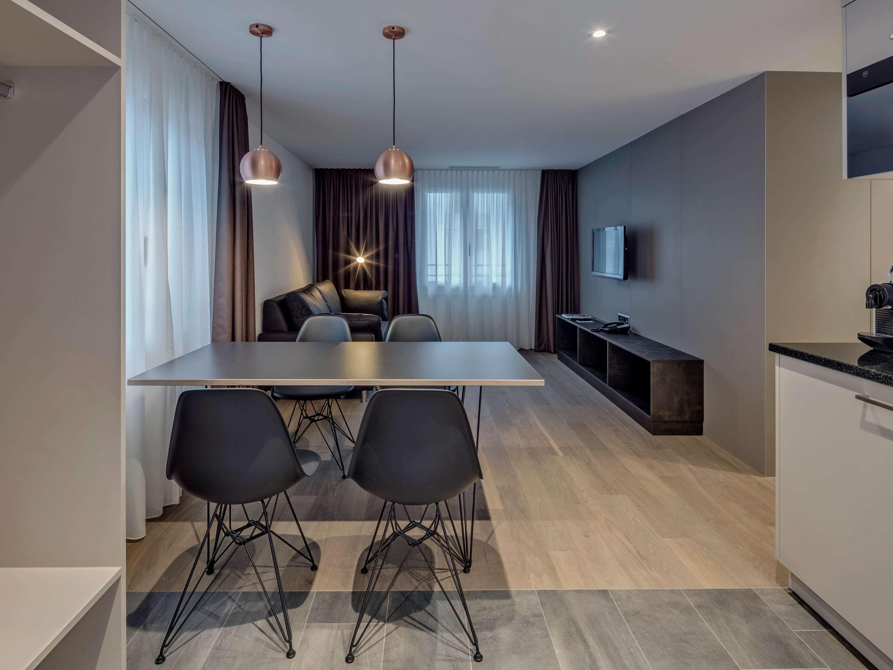 Apartment with Kitchenette