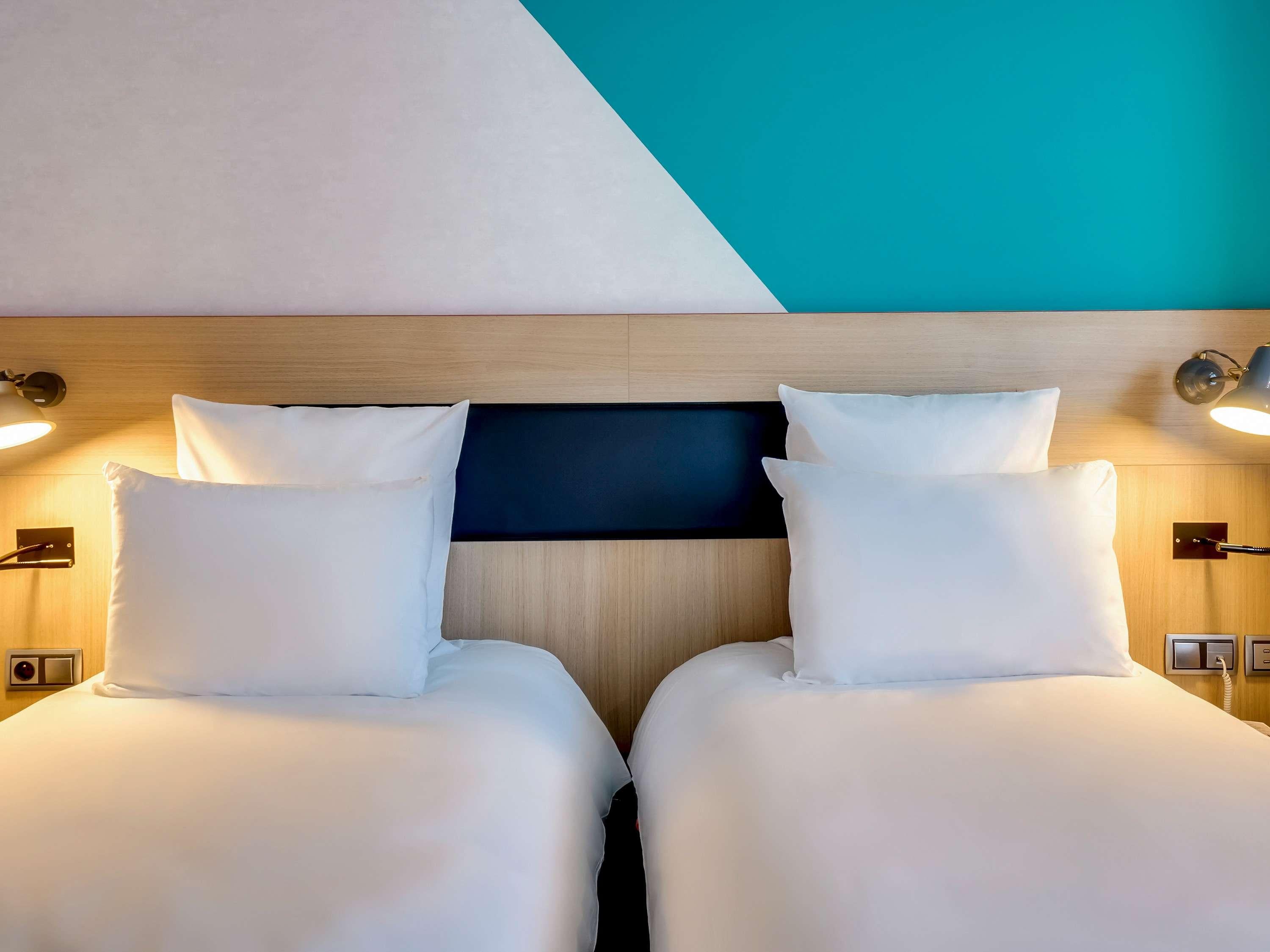 Double Superior Queen Bed