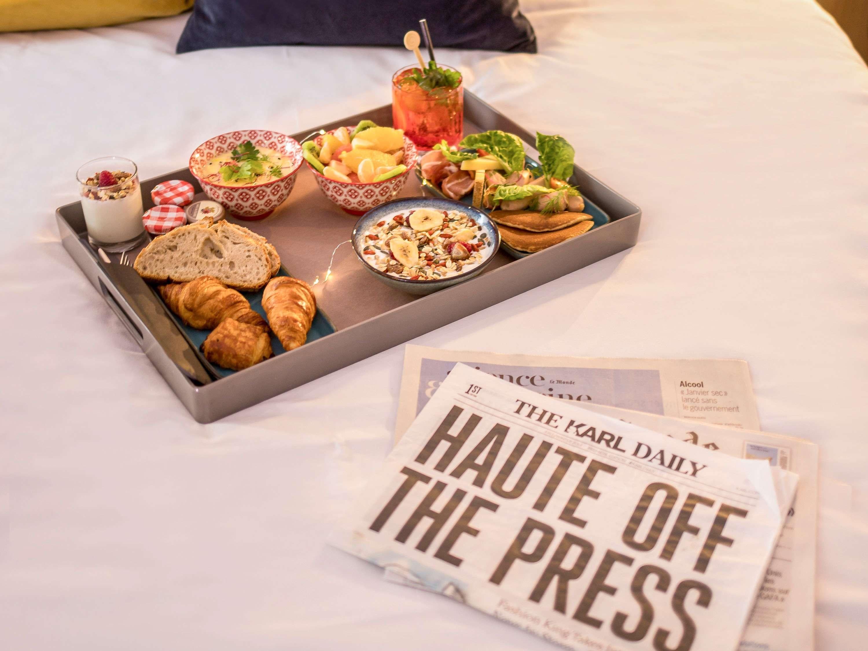 Twin Superior Queen Bed