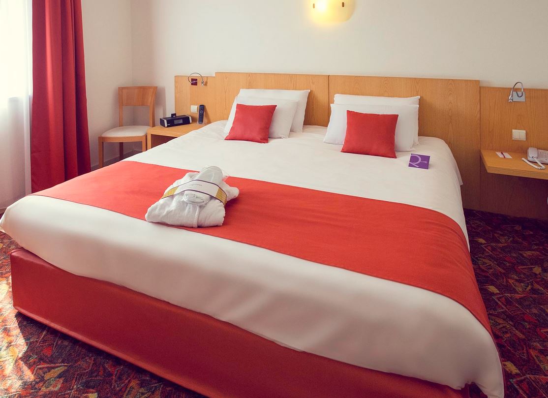 Double Classic Double Bed