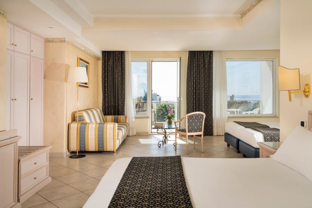 Suite Sea View with Balcony