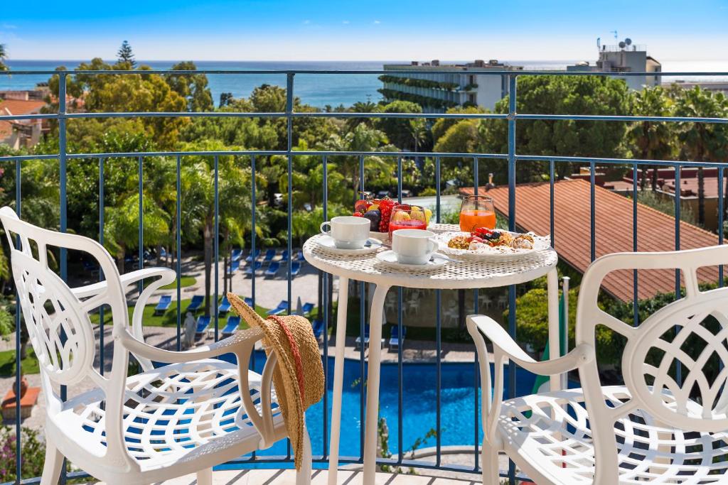 Double or Twin Sea View