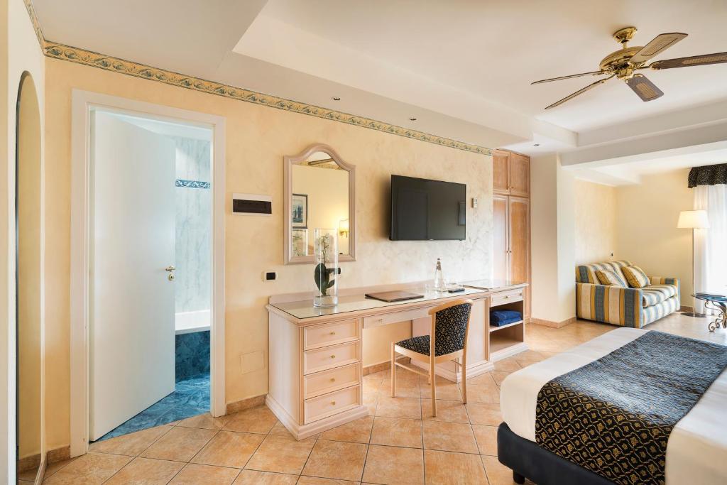 Junior Suite with Balcony