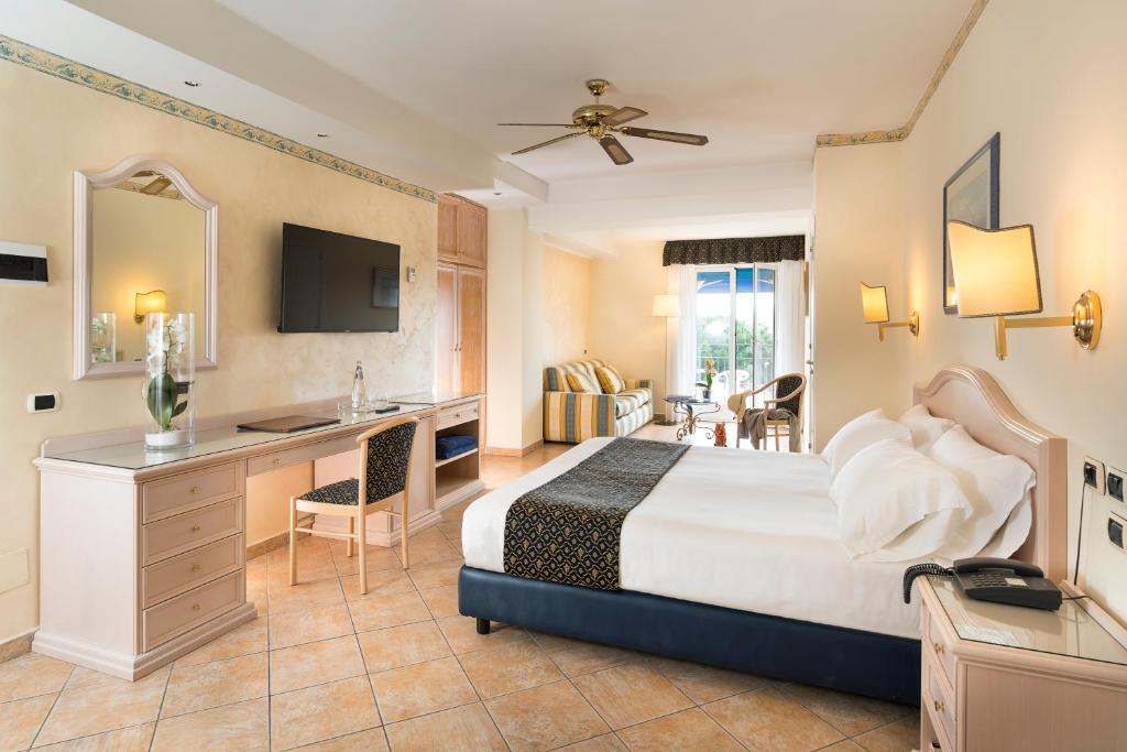 Junior Suite with Balcony