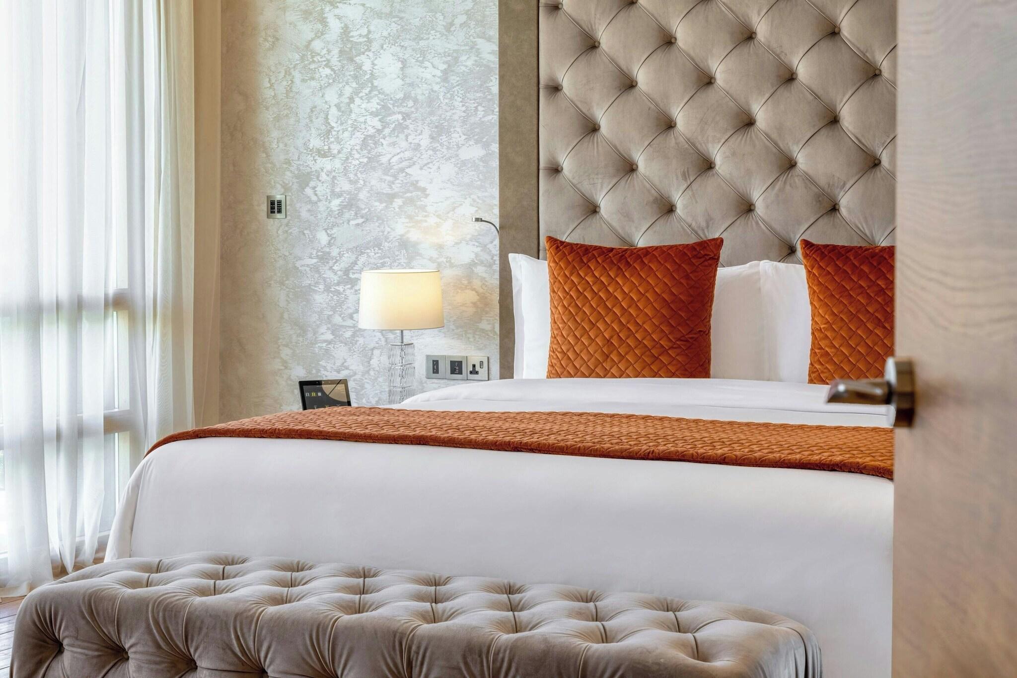 Villa Garden View with Balcony