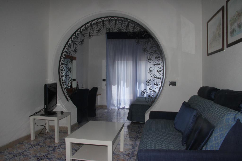 Double or Twin Side Sea View