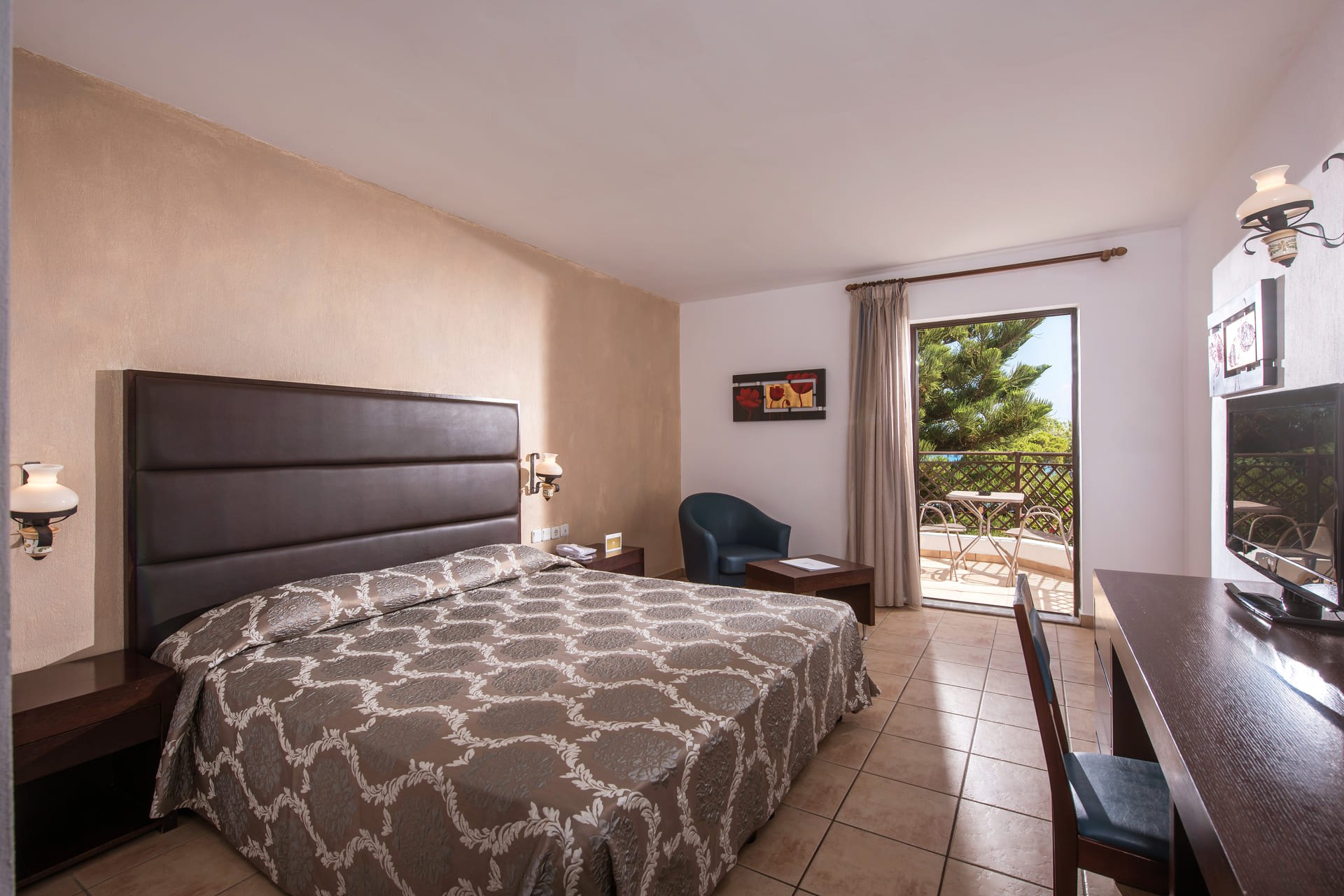 Double or Twin Side Sea View