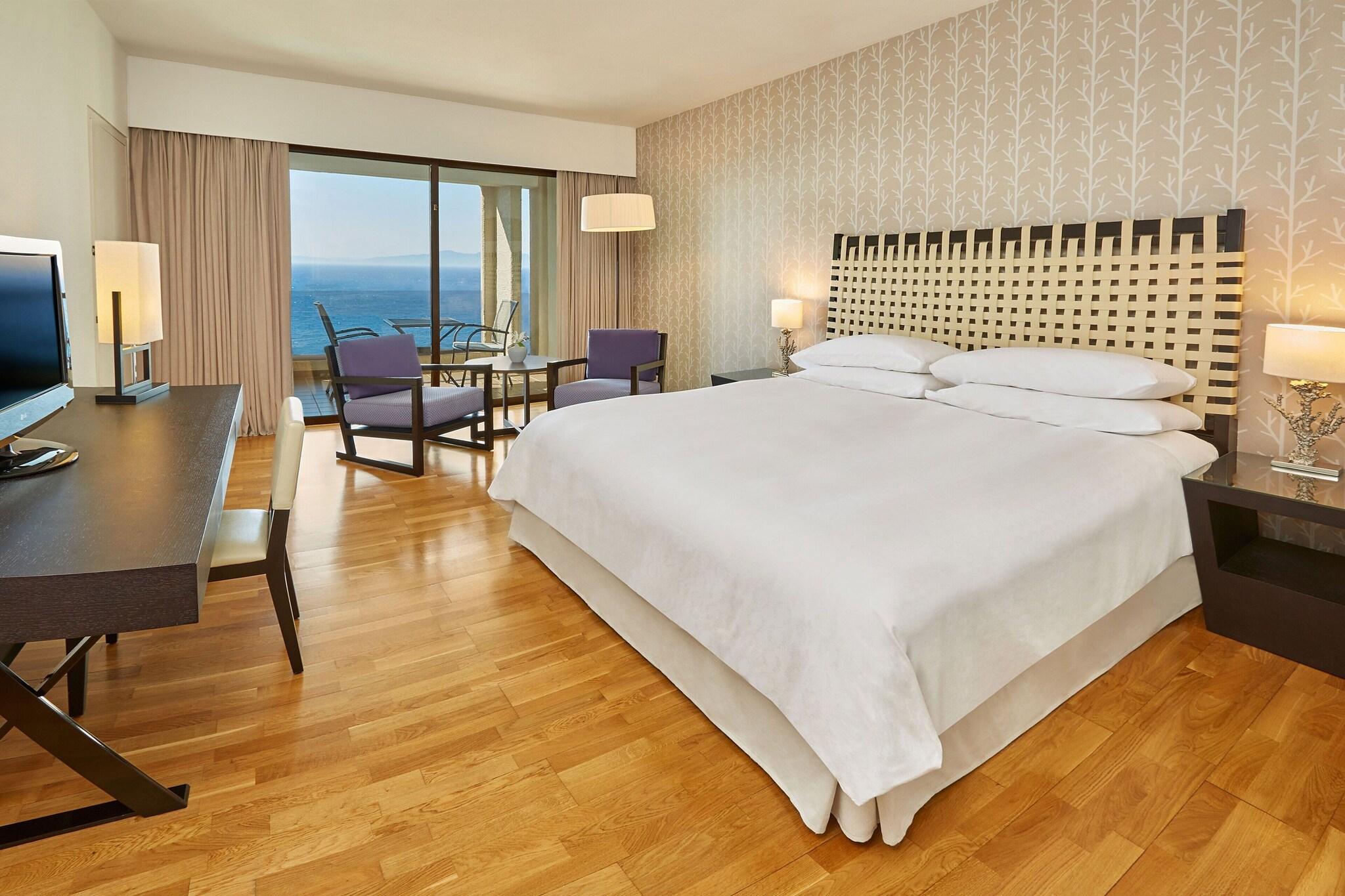 Double Sea View King Bed