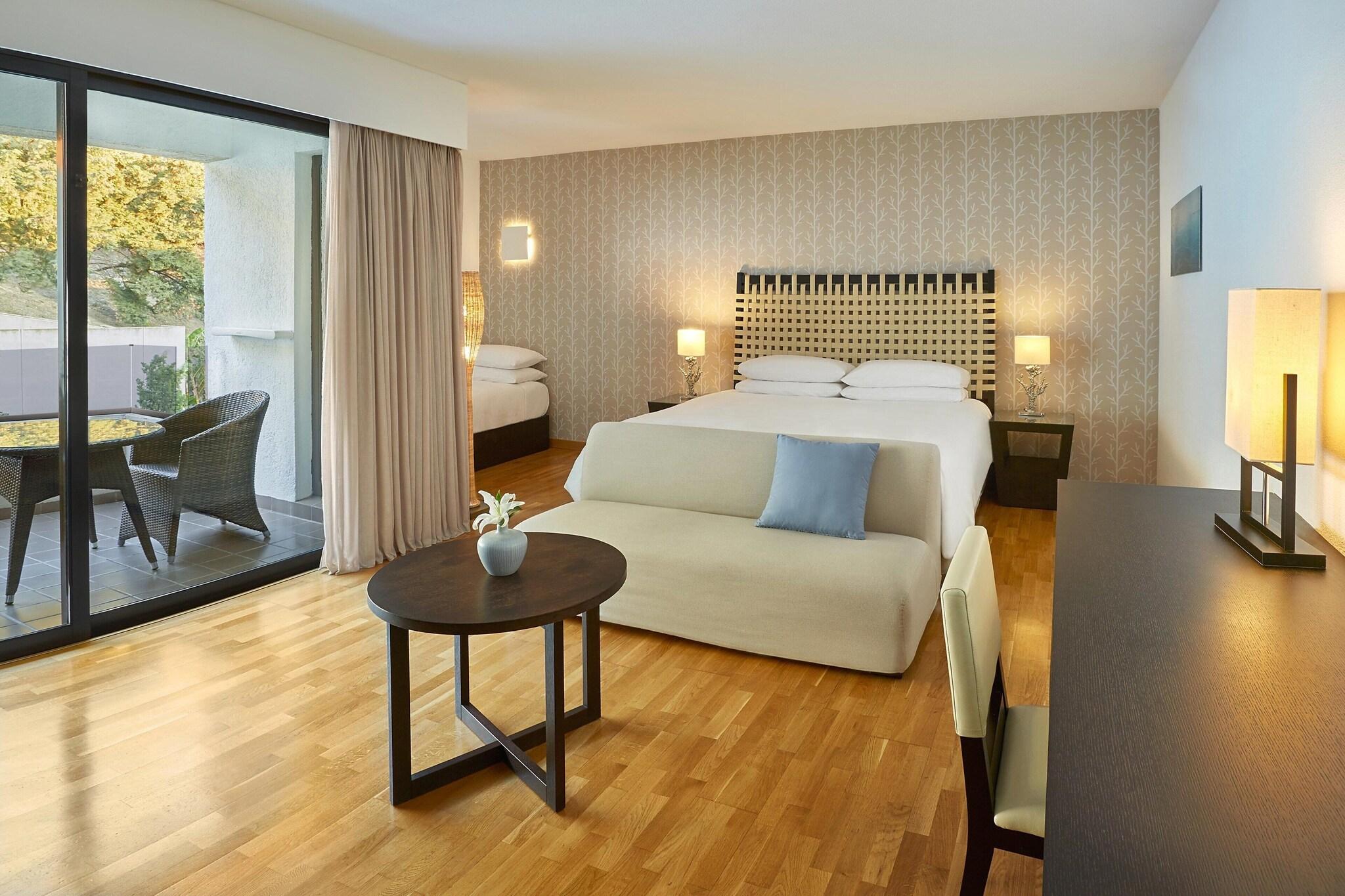 Family Room Mountain View