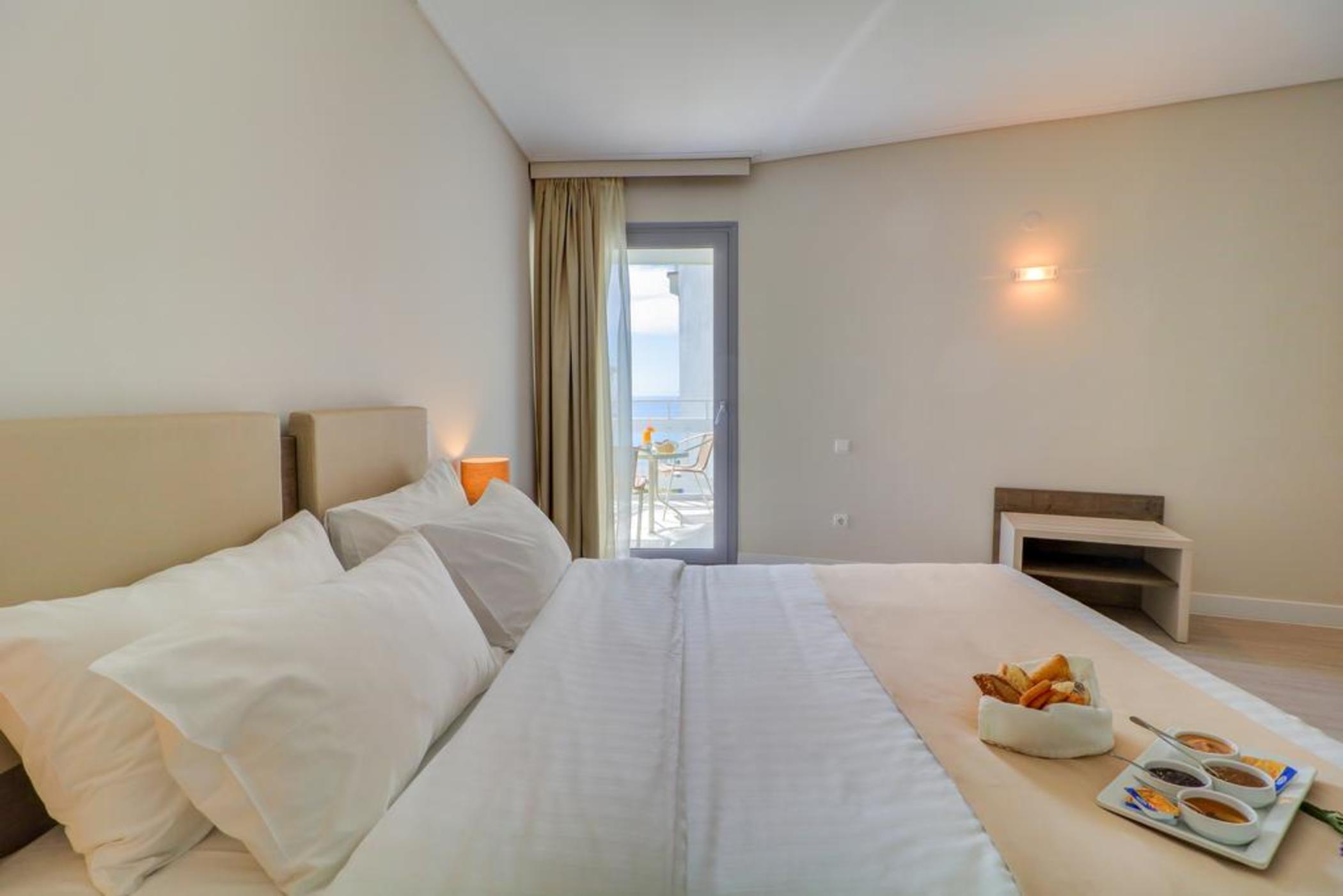 Single Superior Side Sea View