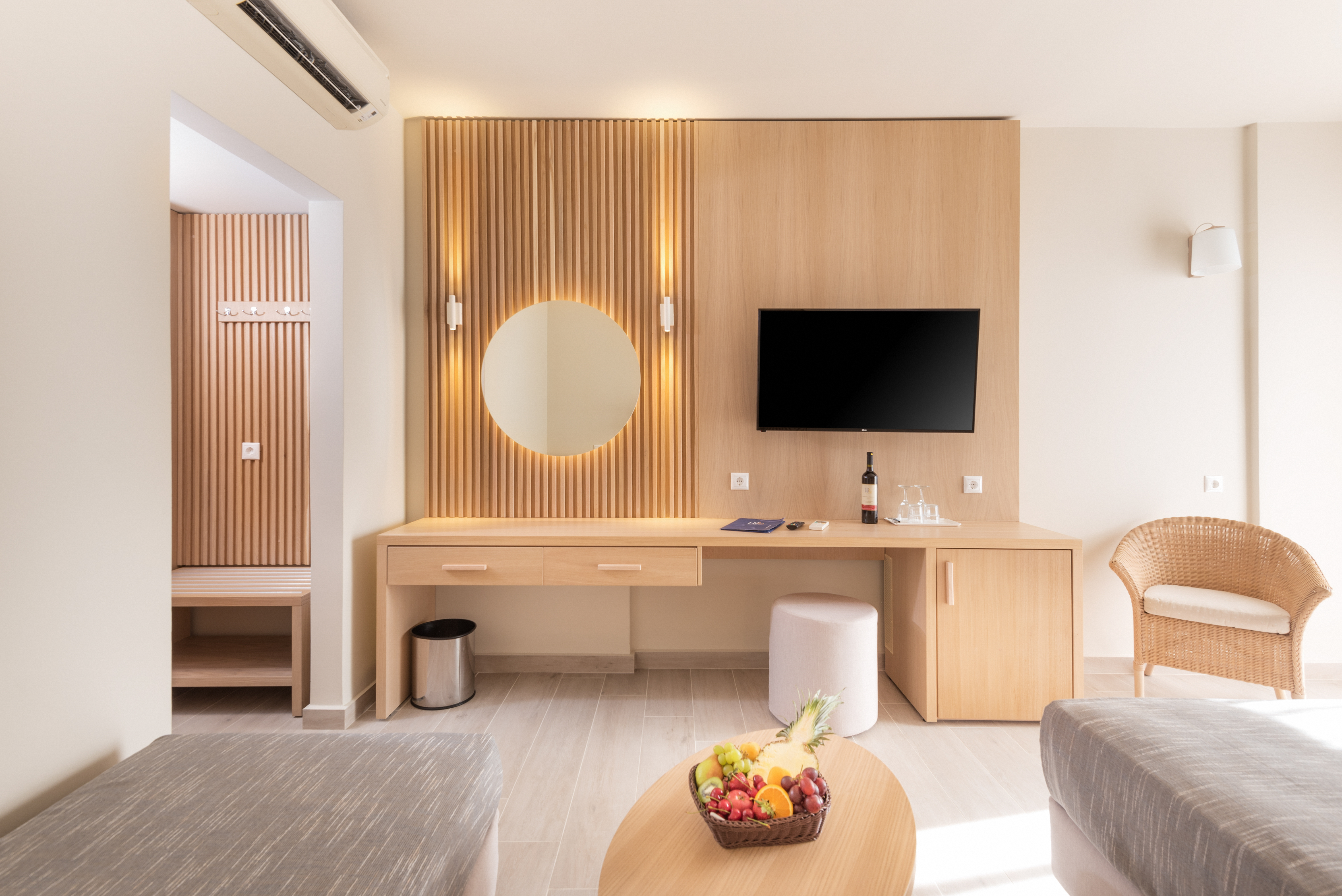 Double or Twin Side Sea View