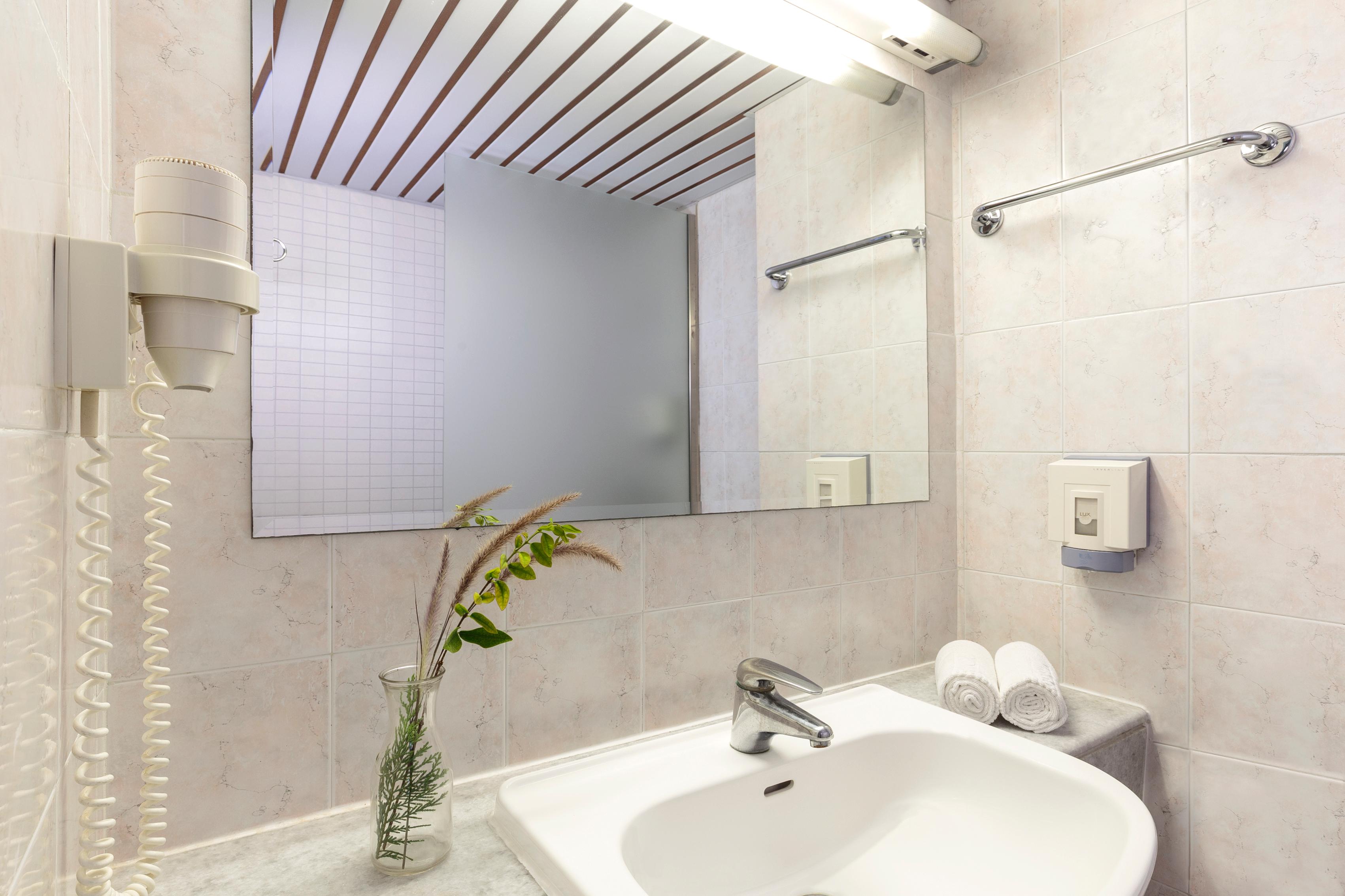 Double or Twin Sea View