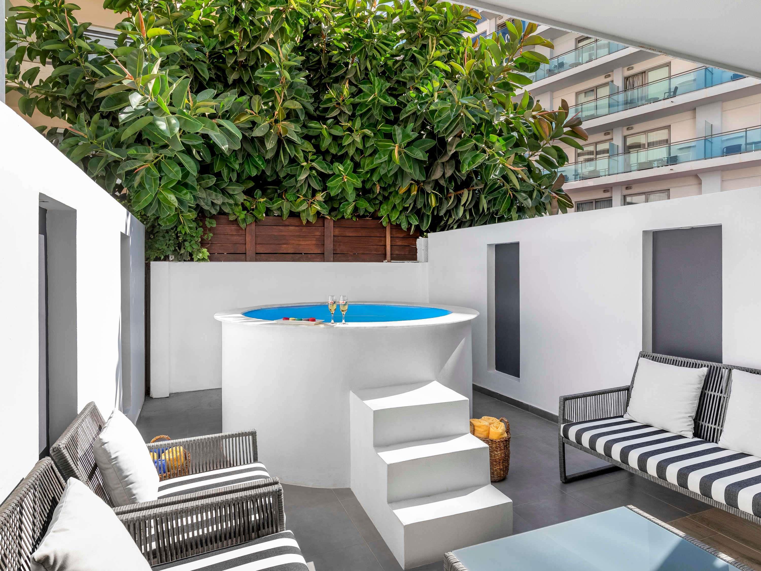 Junior Suite with Private Pool