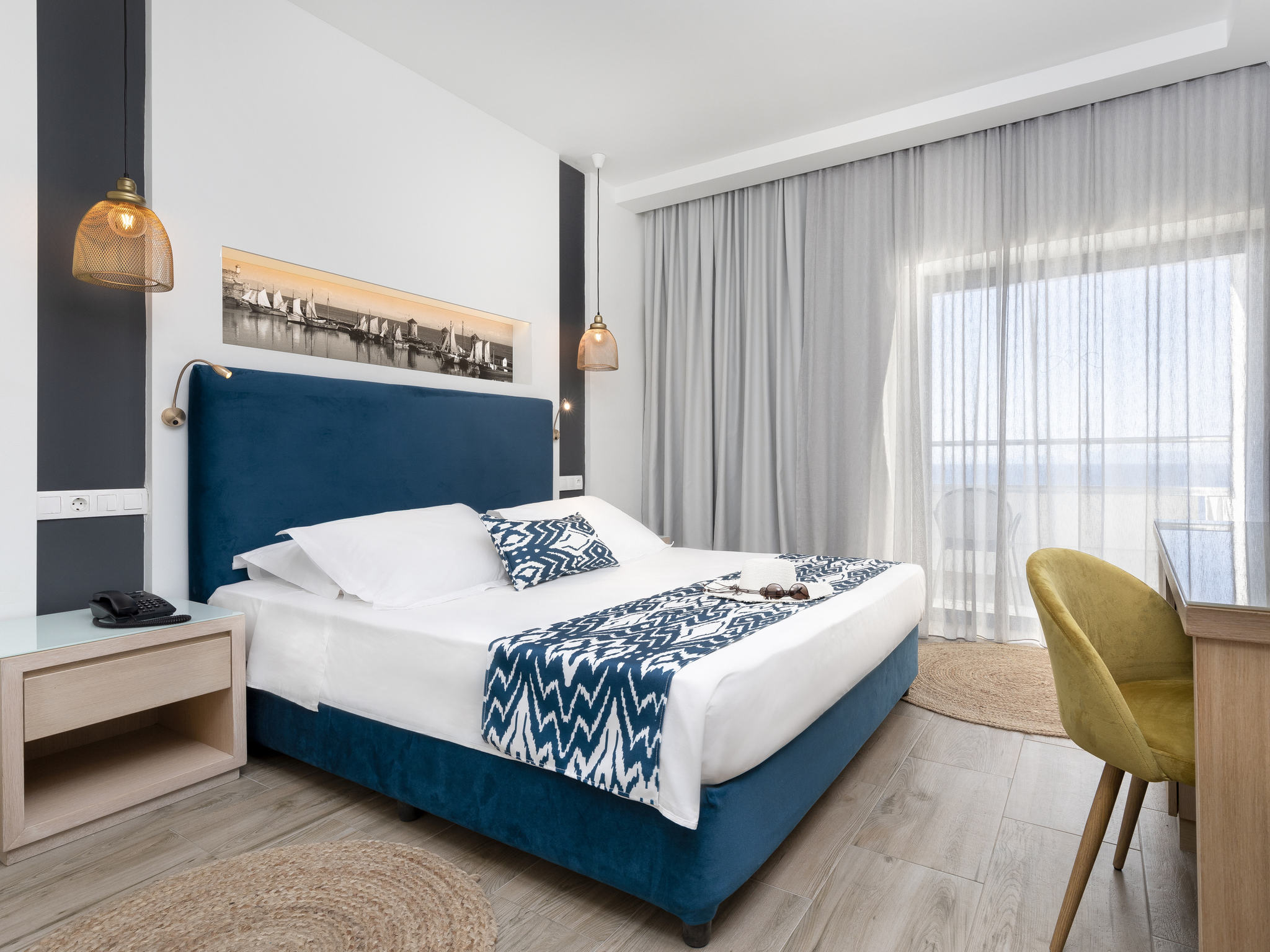 Double Classic King Bed