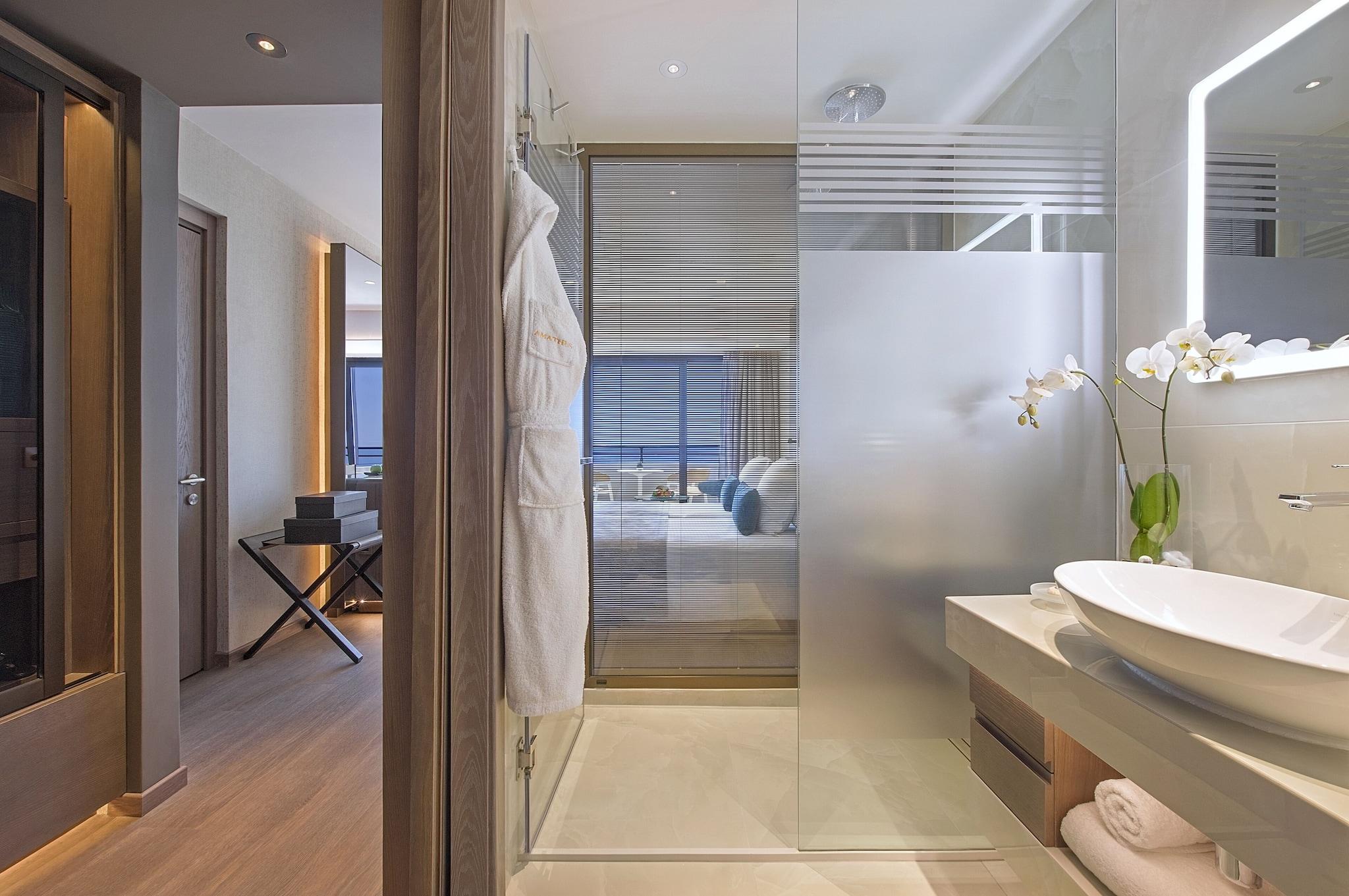 Family Room Connecting Room