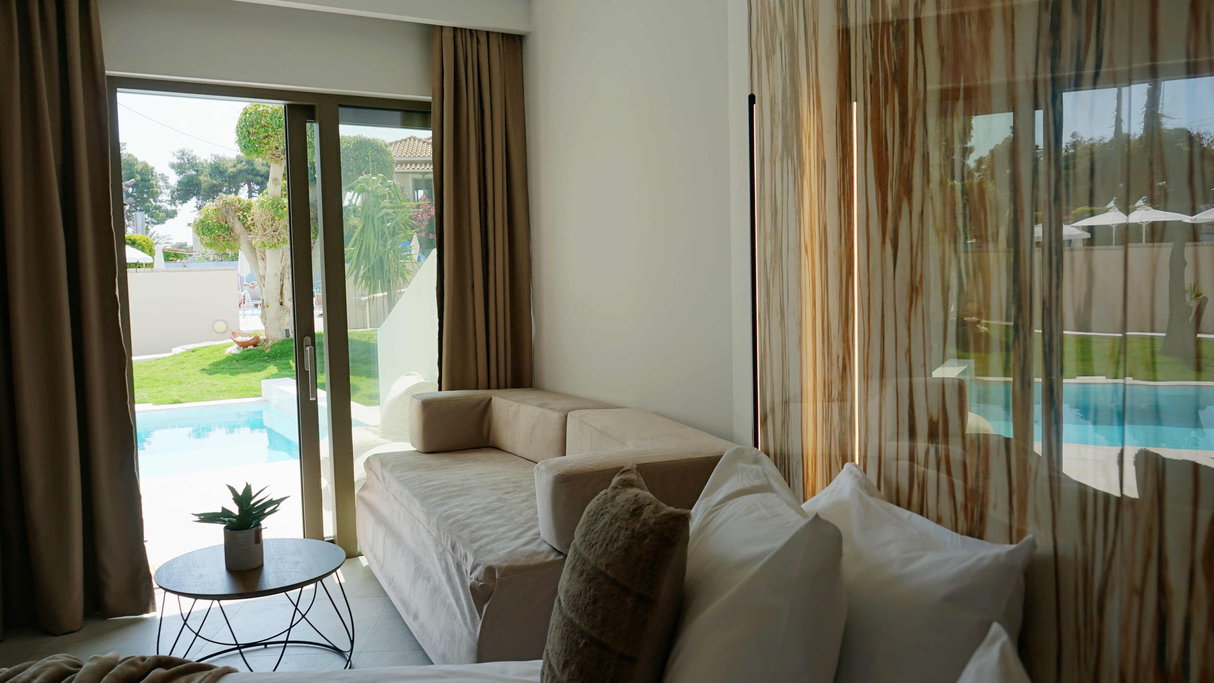 Junior Suite with Private Pool
