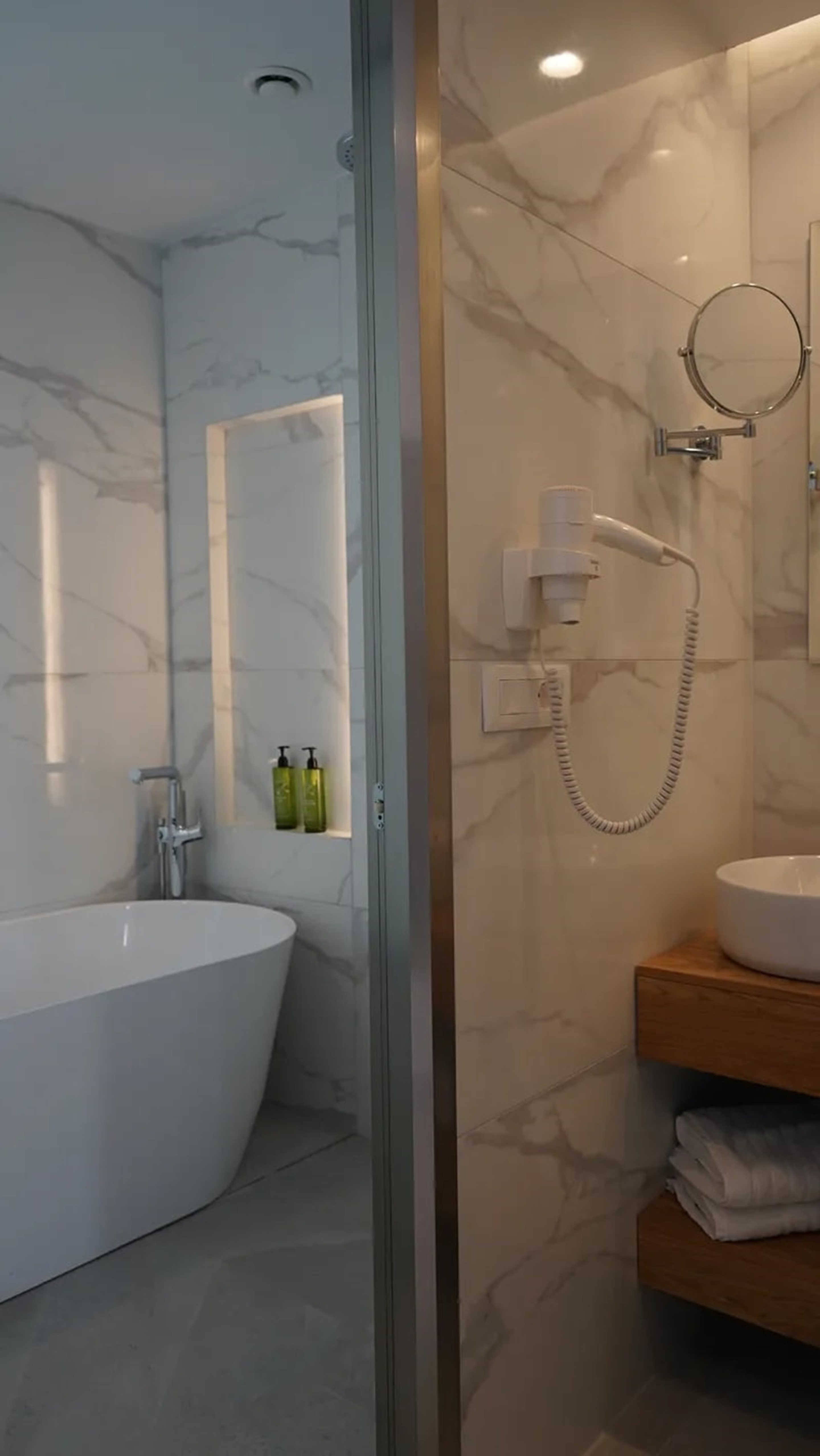 Junior Suite King Size Bed