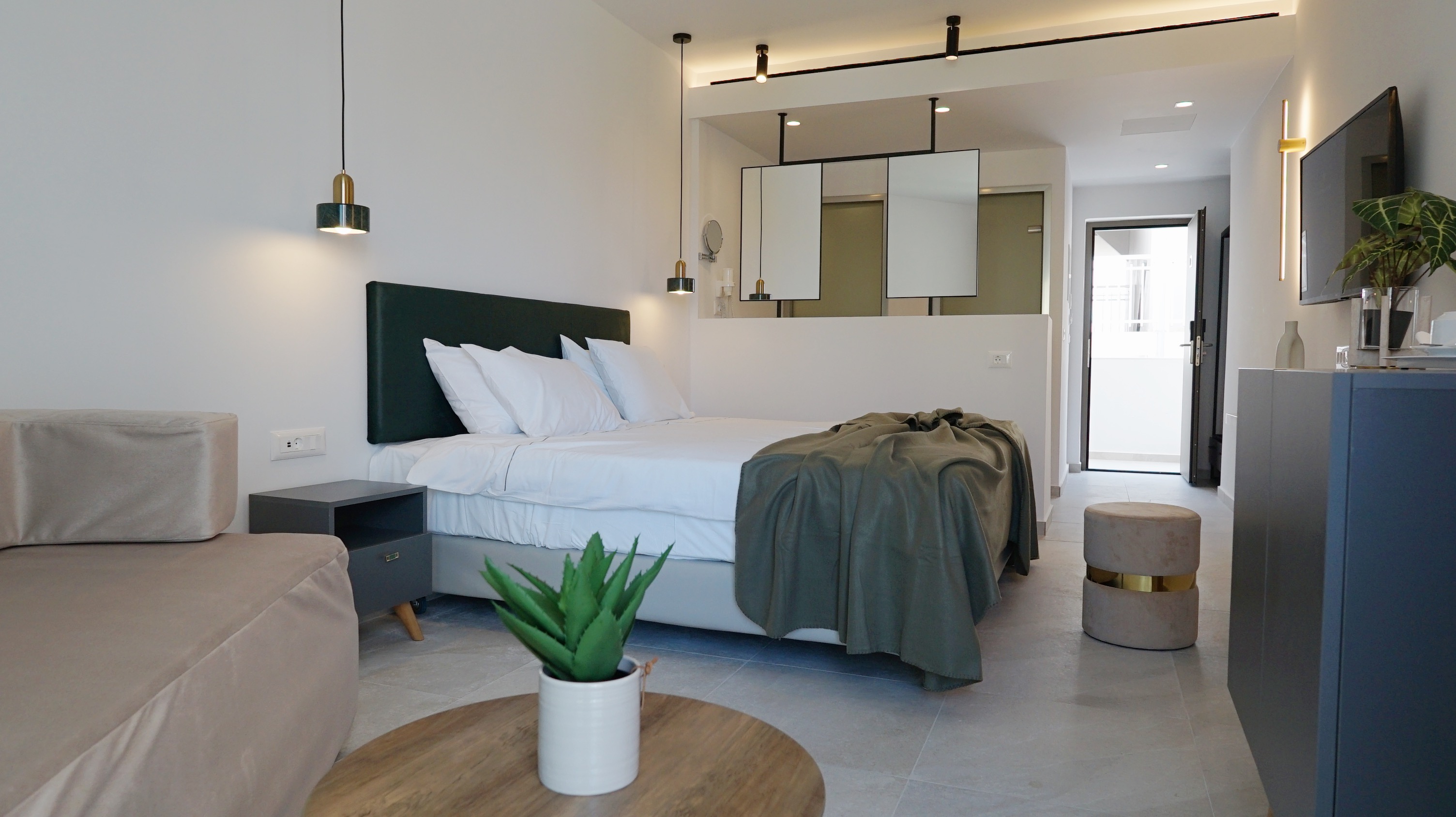 Junior Suite King Size Bed