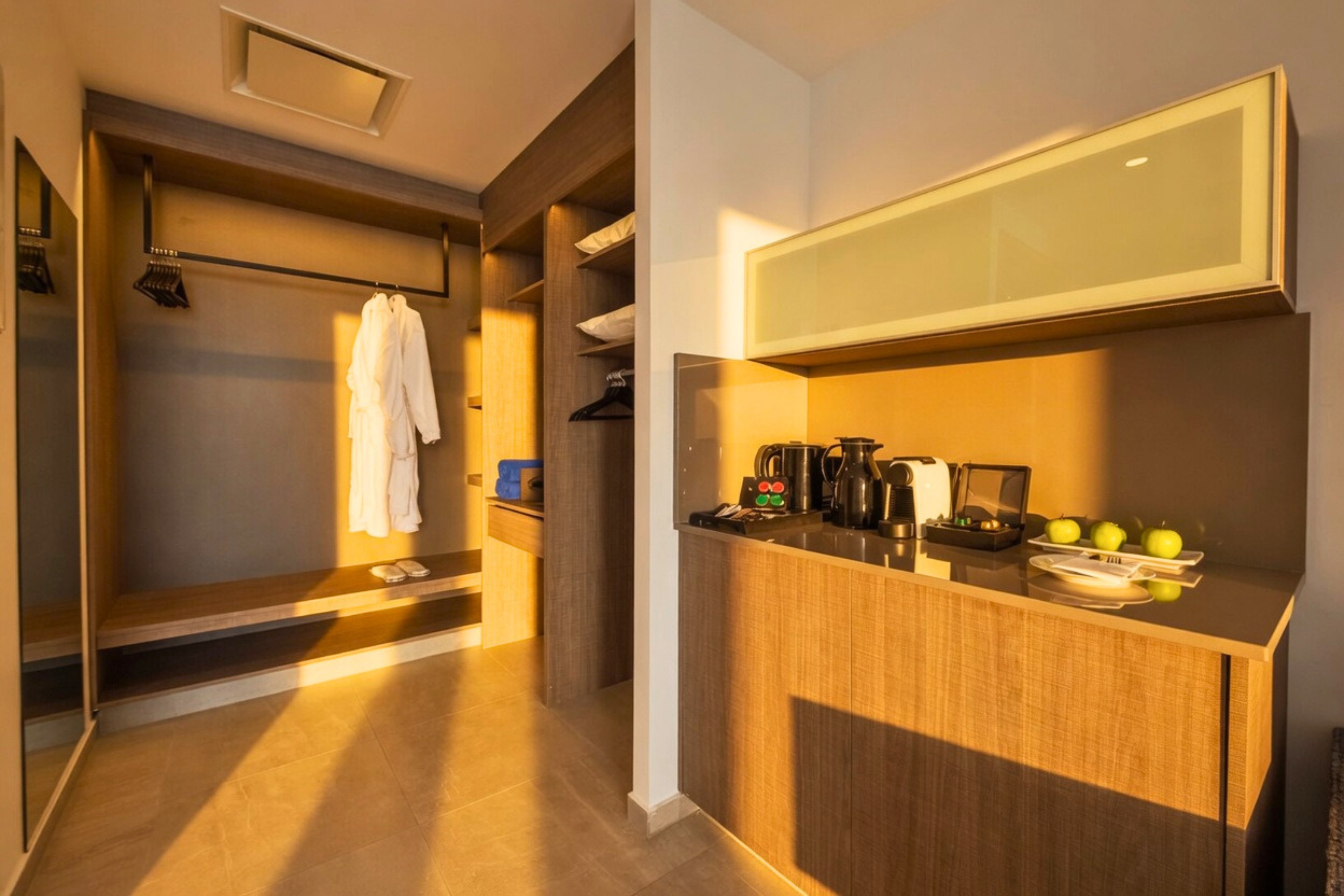 Suite Side Sea View