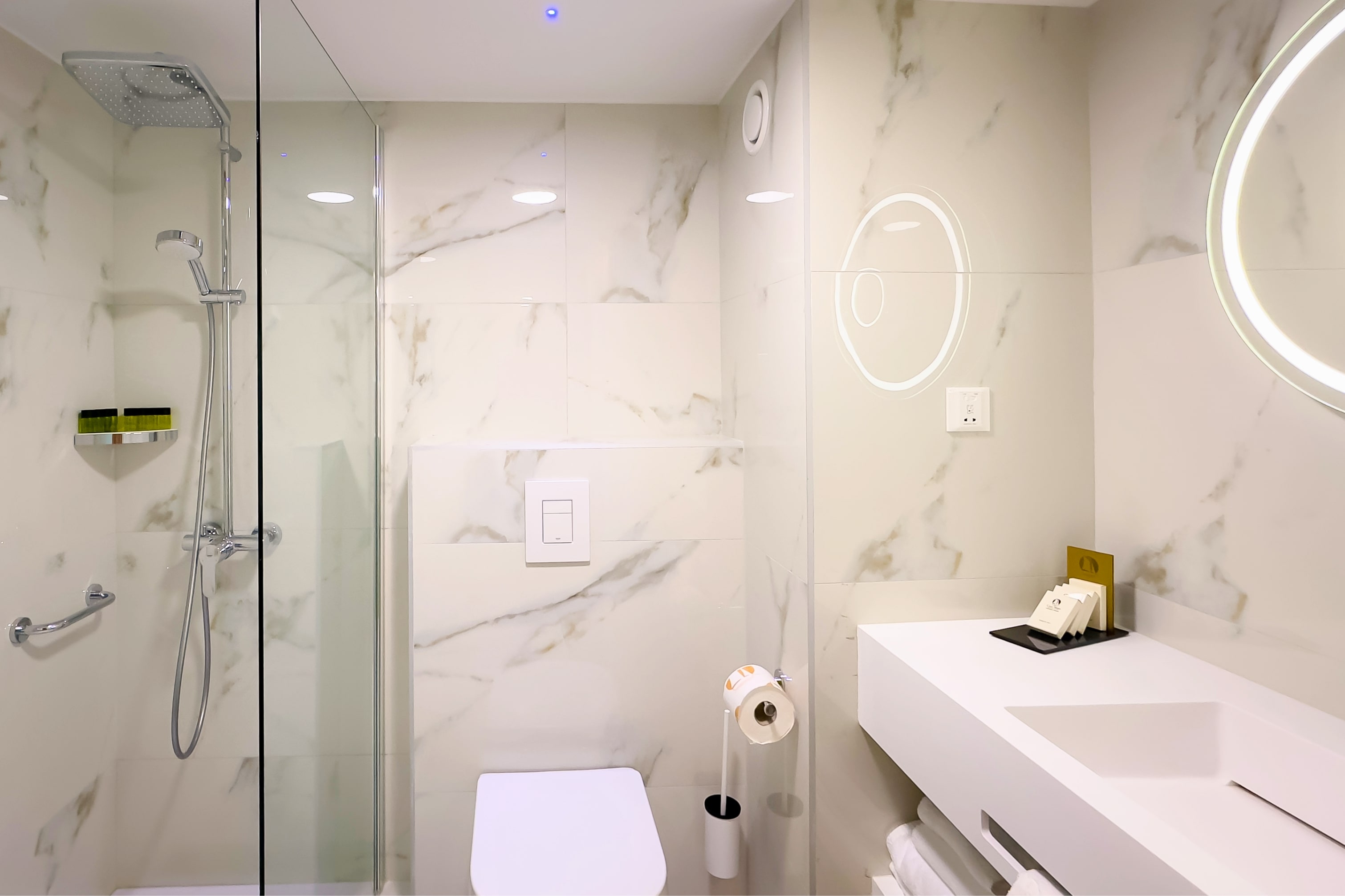 Family Room Superior Side Sea View