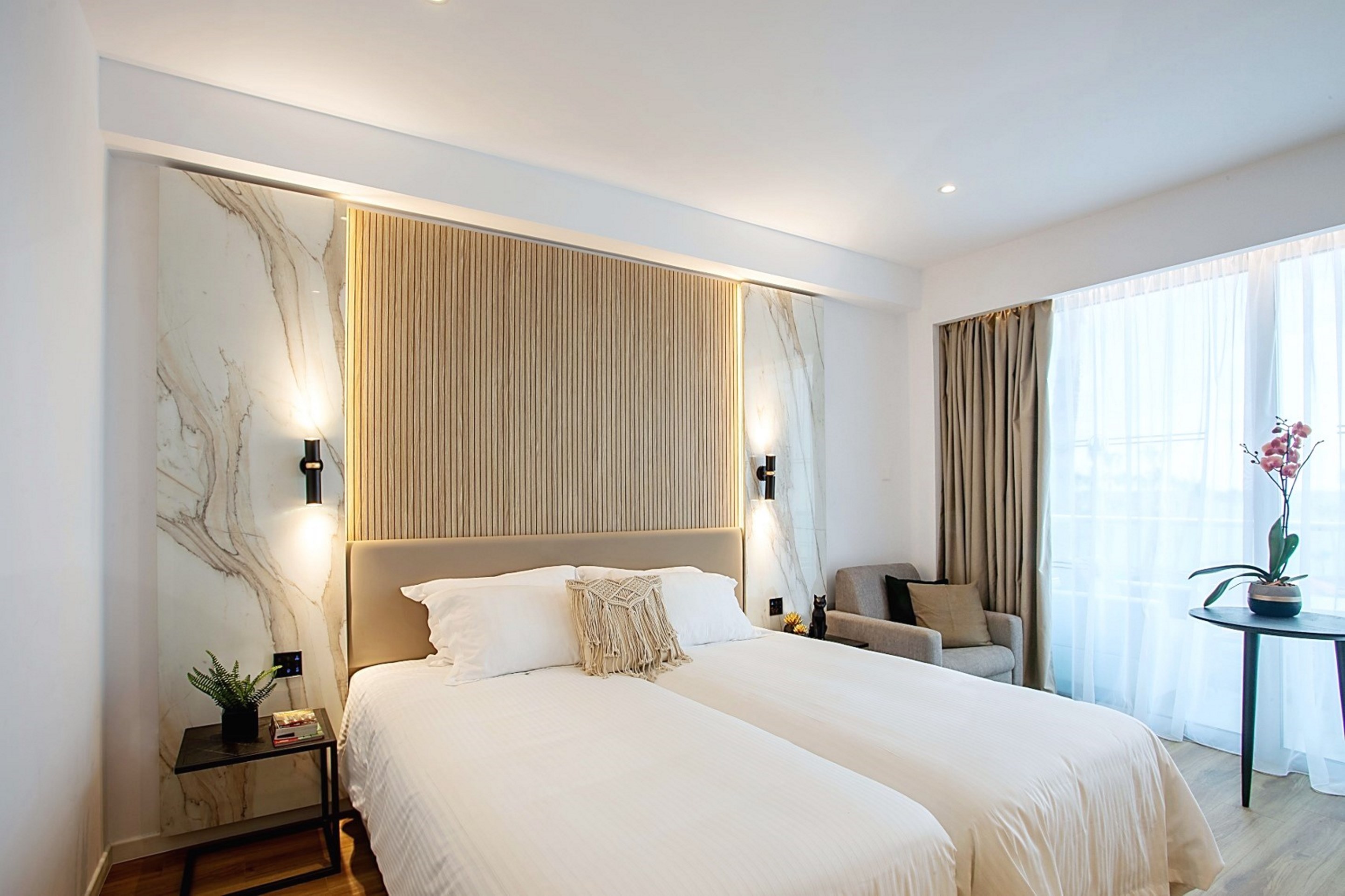 Double or Twin Side Sea View