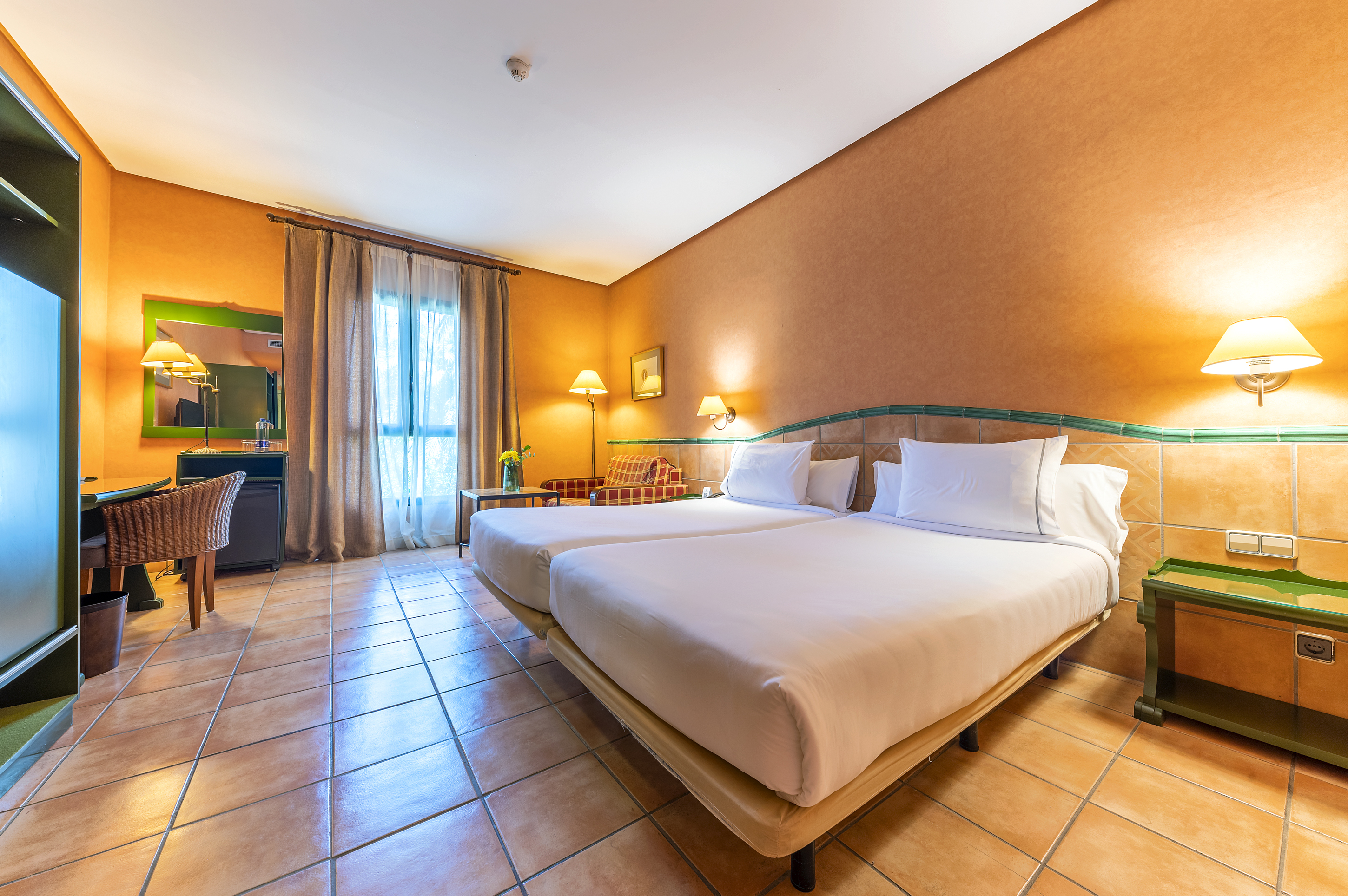 Double or Twin Standard