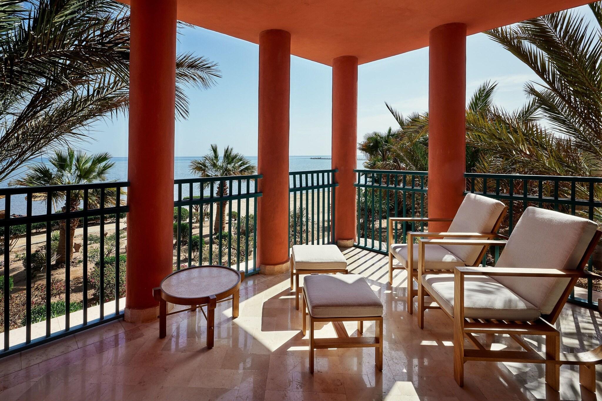 Twin Deluxe Beach Front