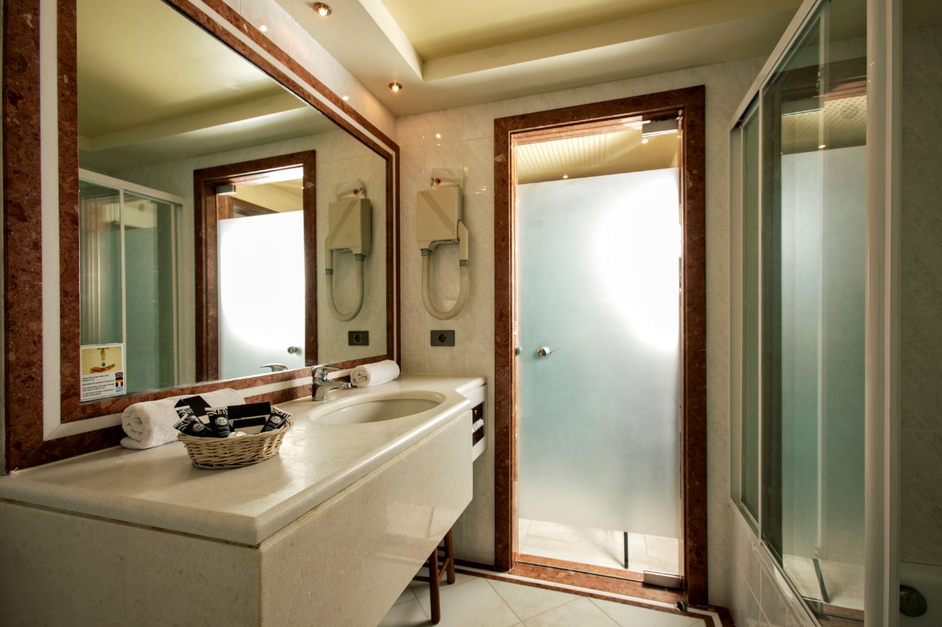 Double or Twin Superior