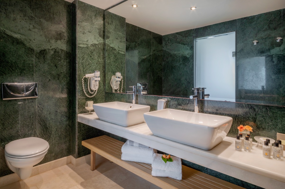 Suite with Private Pool