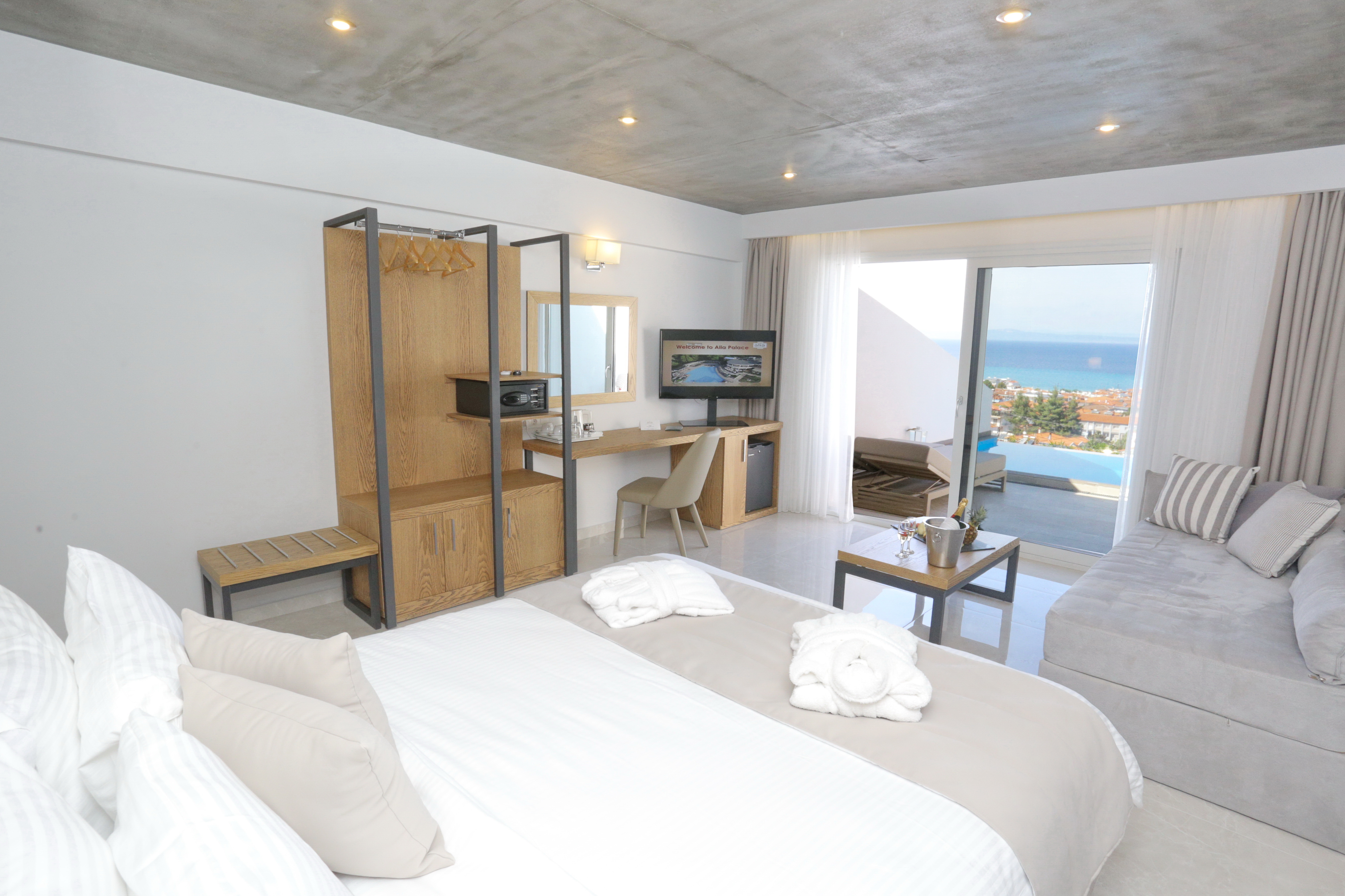 Junior Suite with Private Pool