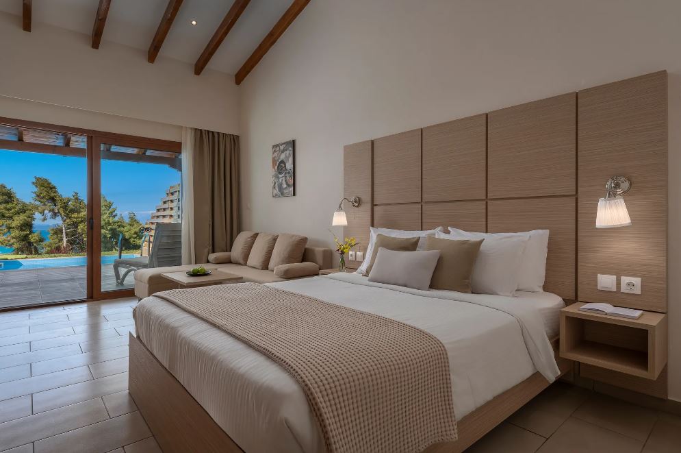 Junior Suite with Private Pool