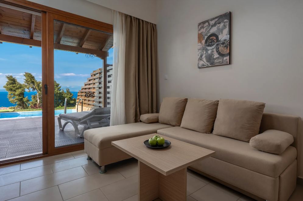 Junior Suite with Private Pool