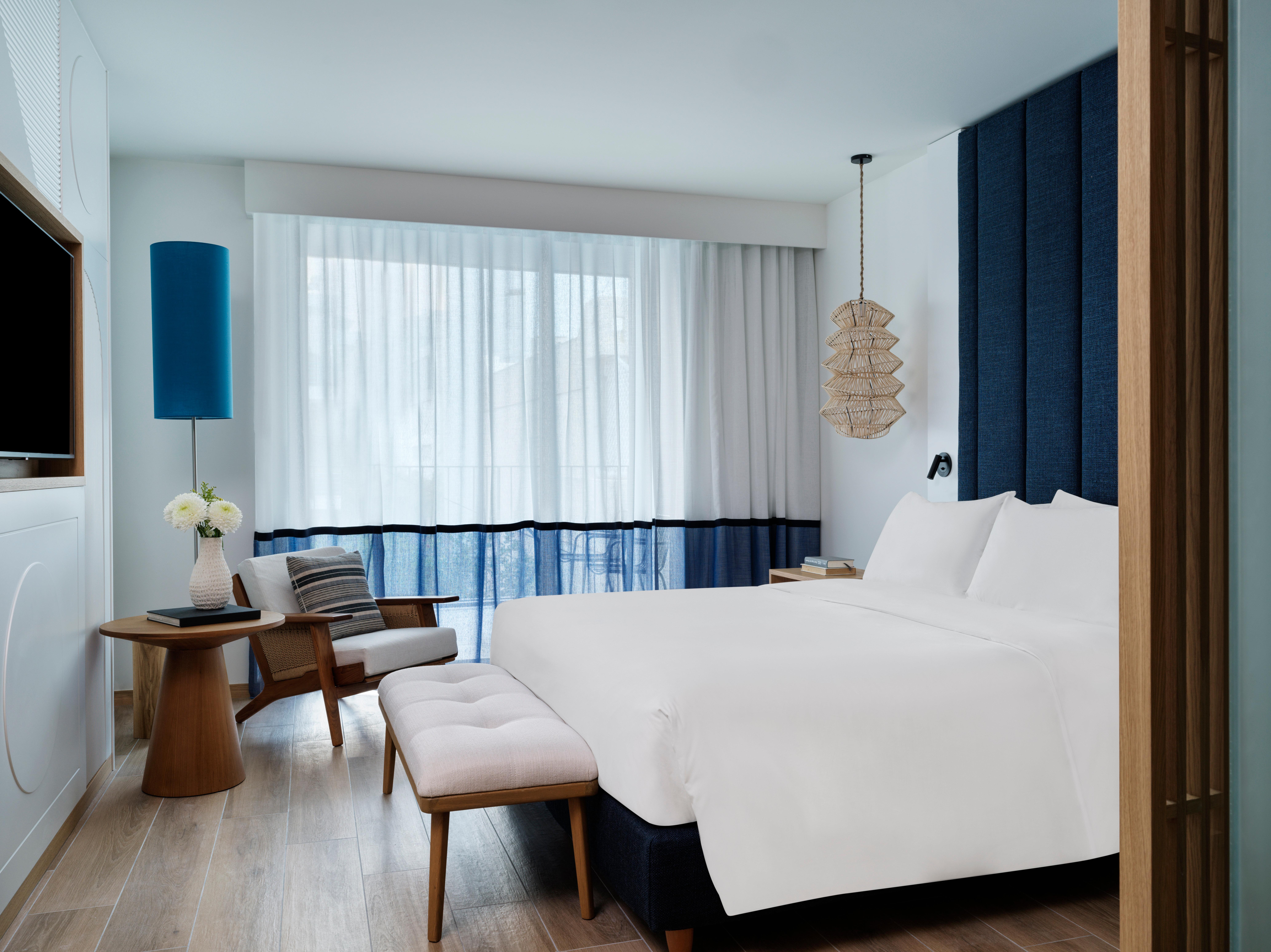 Double Classic King Bed