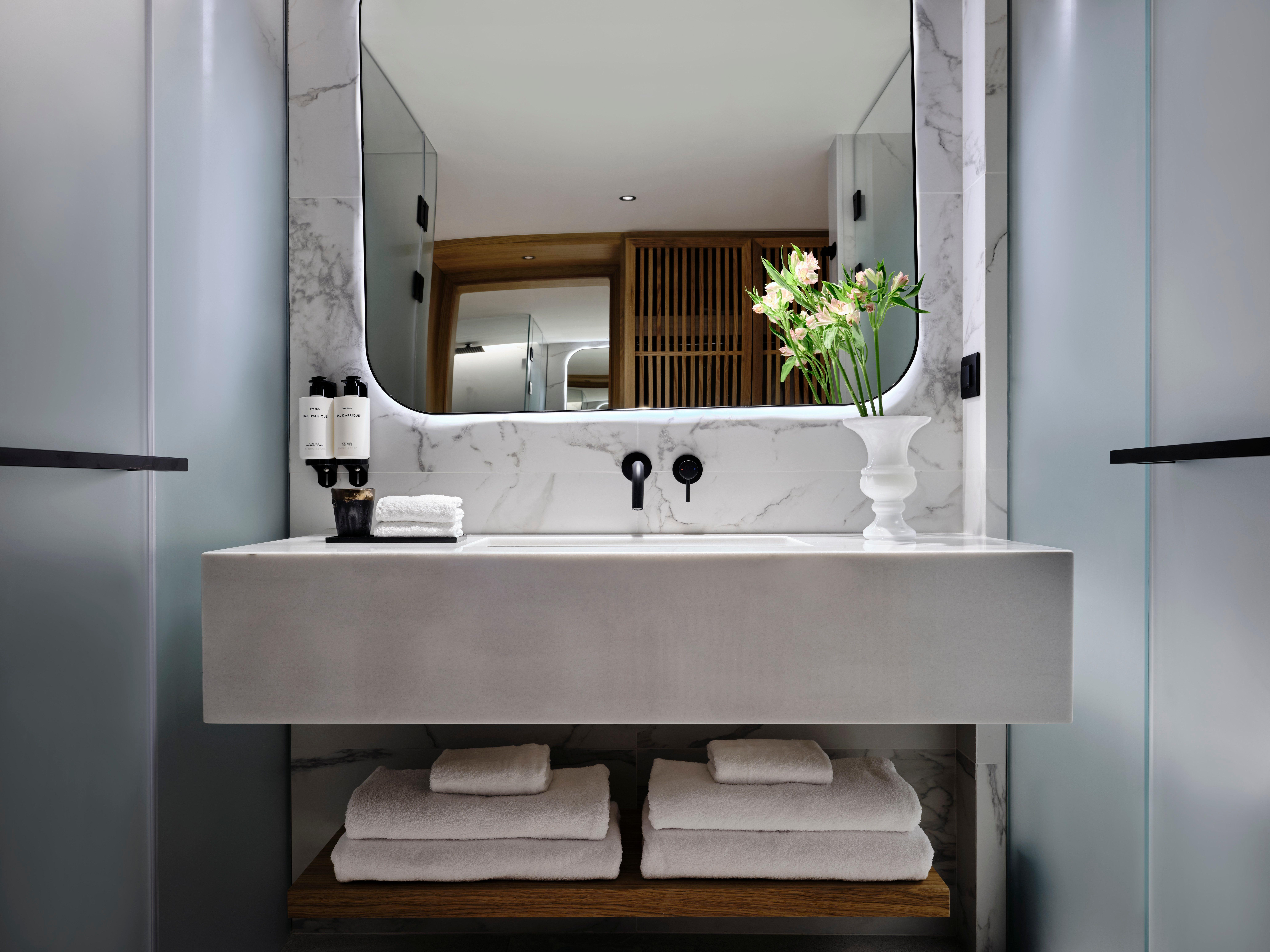 Double Classic King Bed