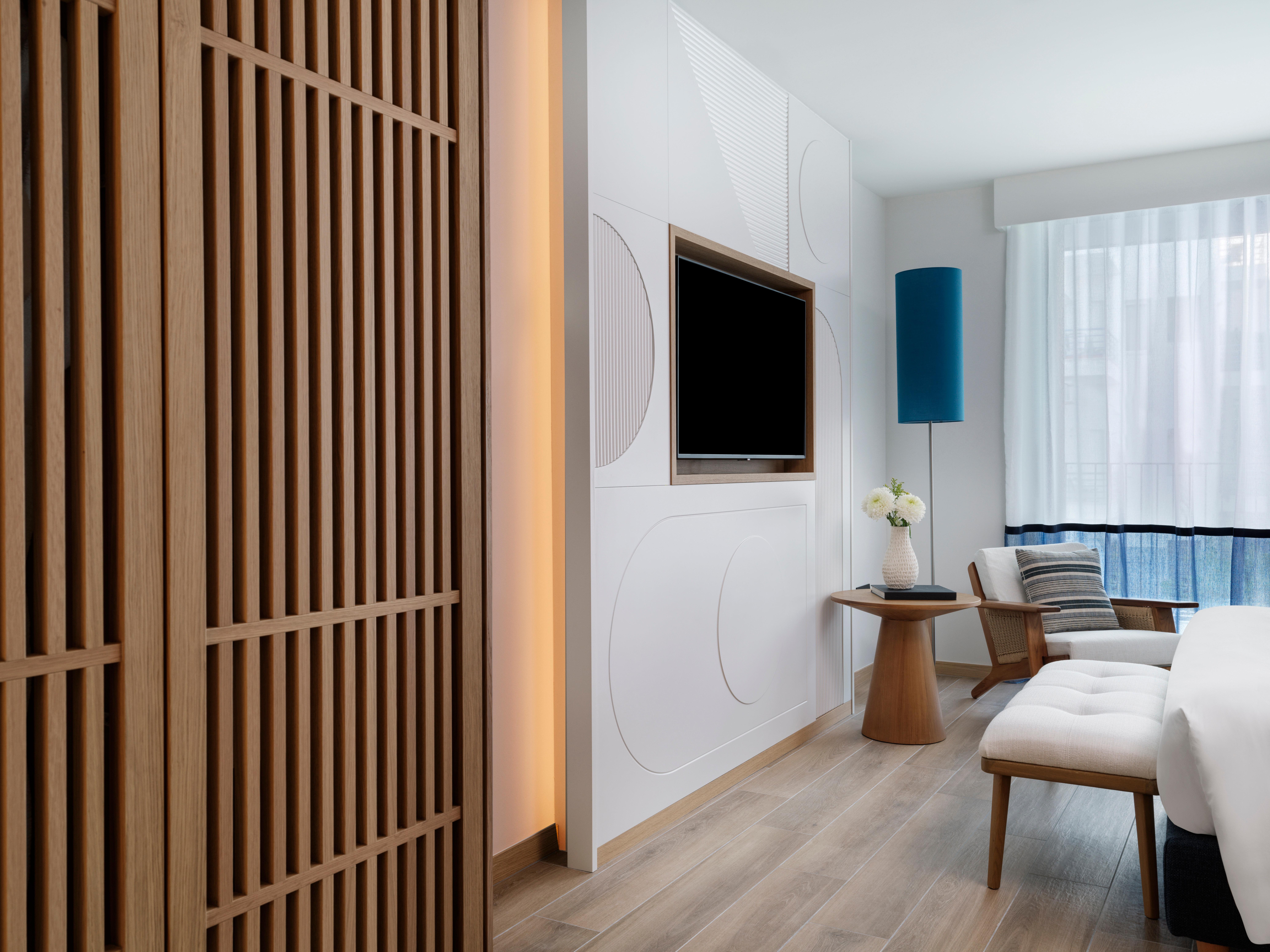 Double Classic King Bed