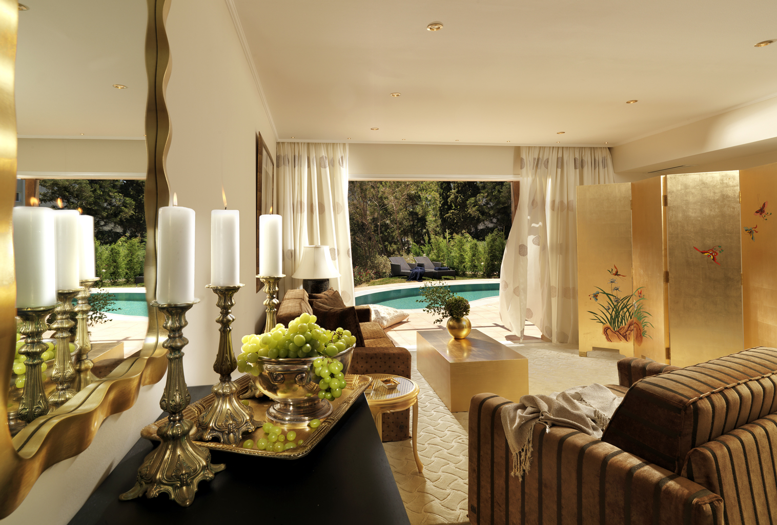 Quadruple Two Bedrooms Two Bathrooms