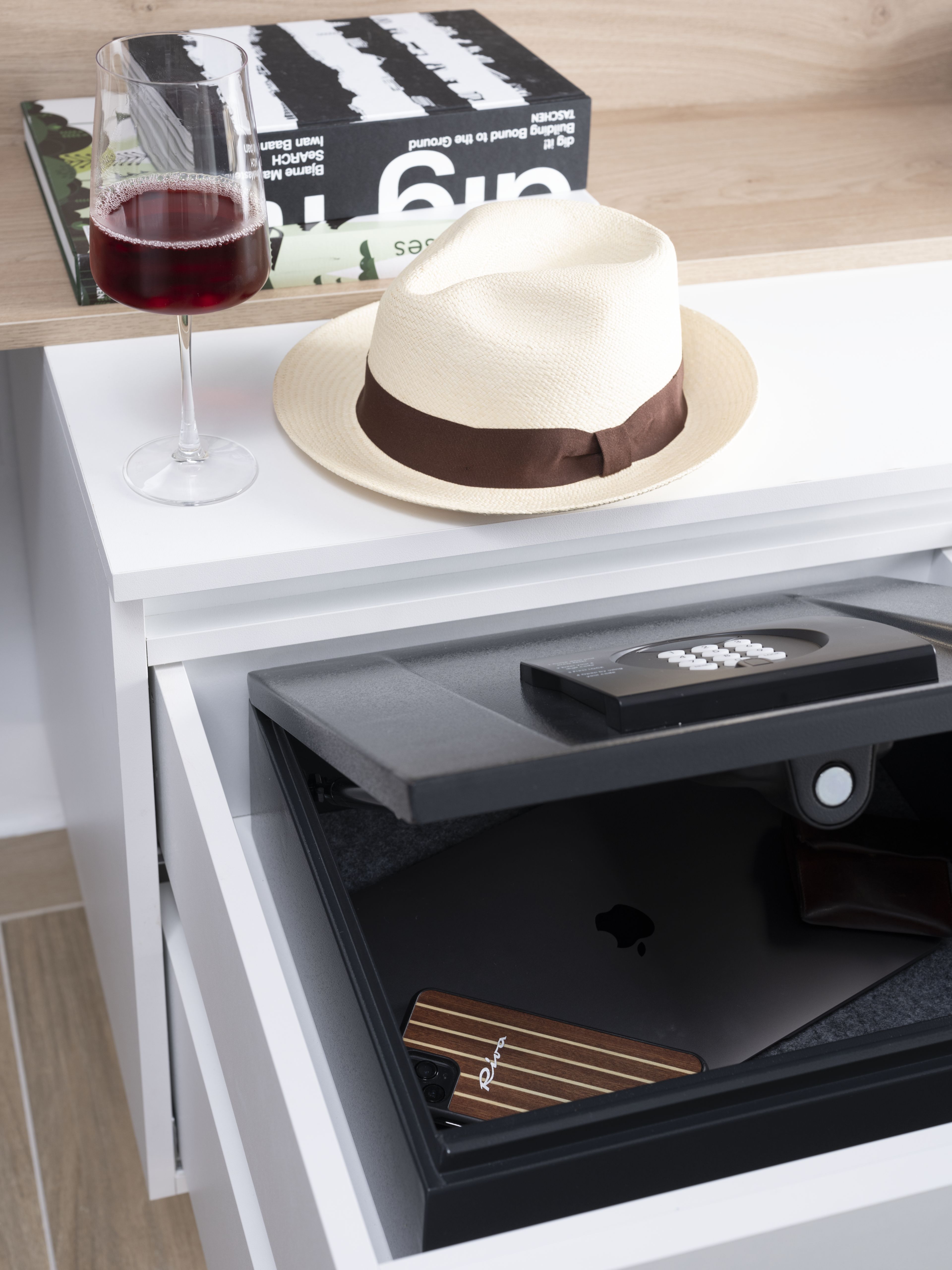 Double or Twin Side Sea View