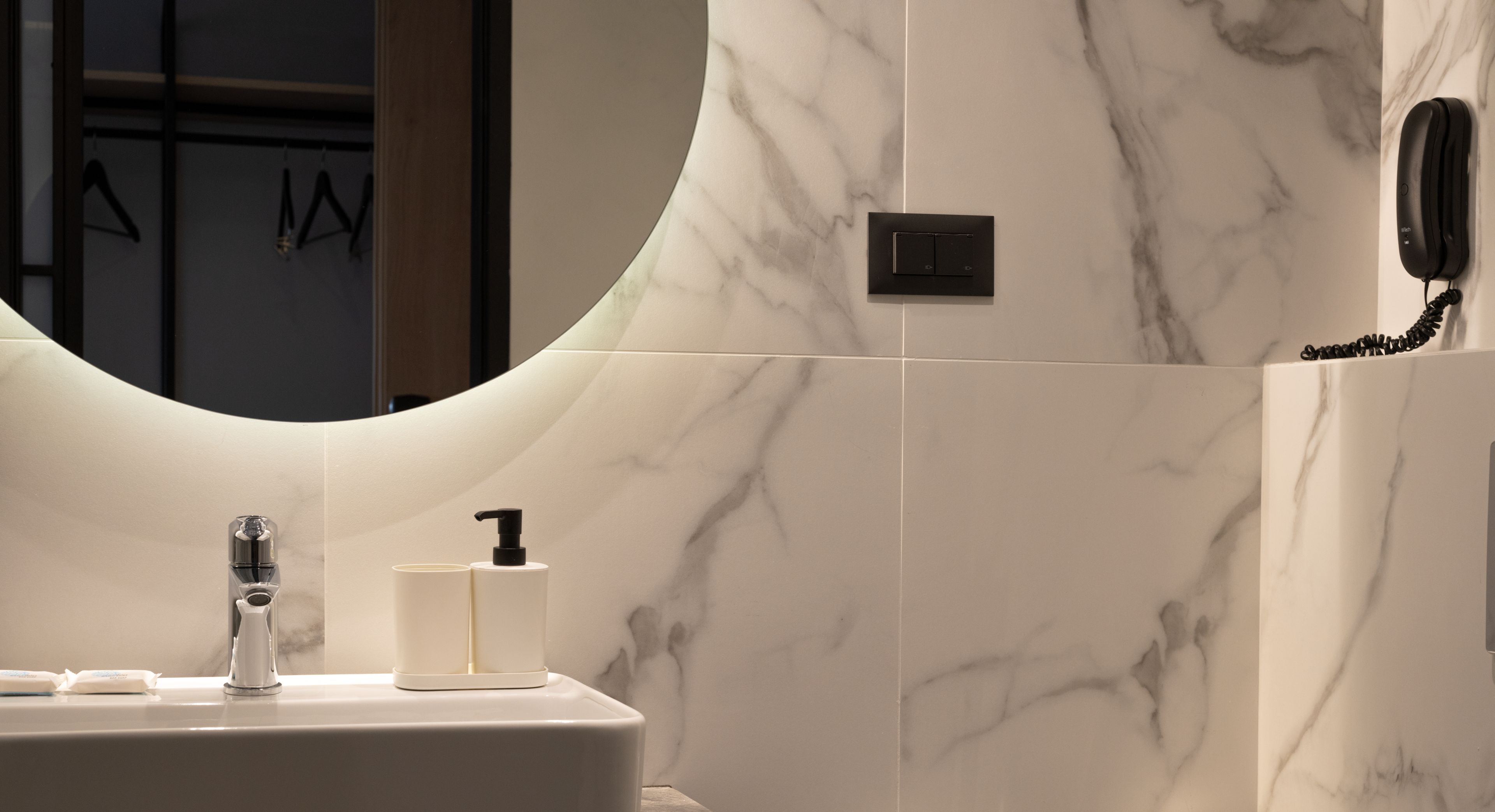 Double or Twin Side Sea View