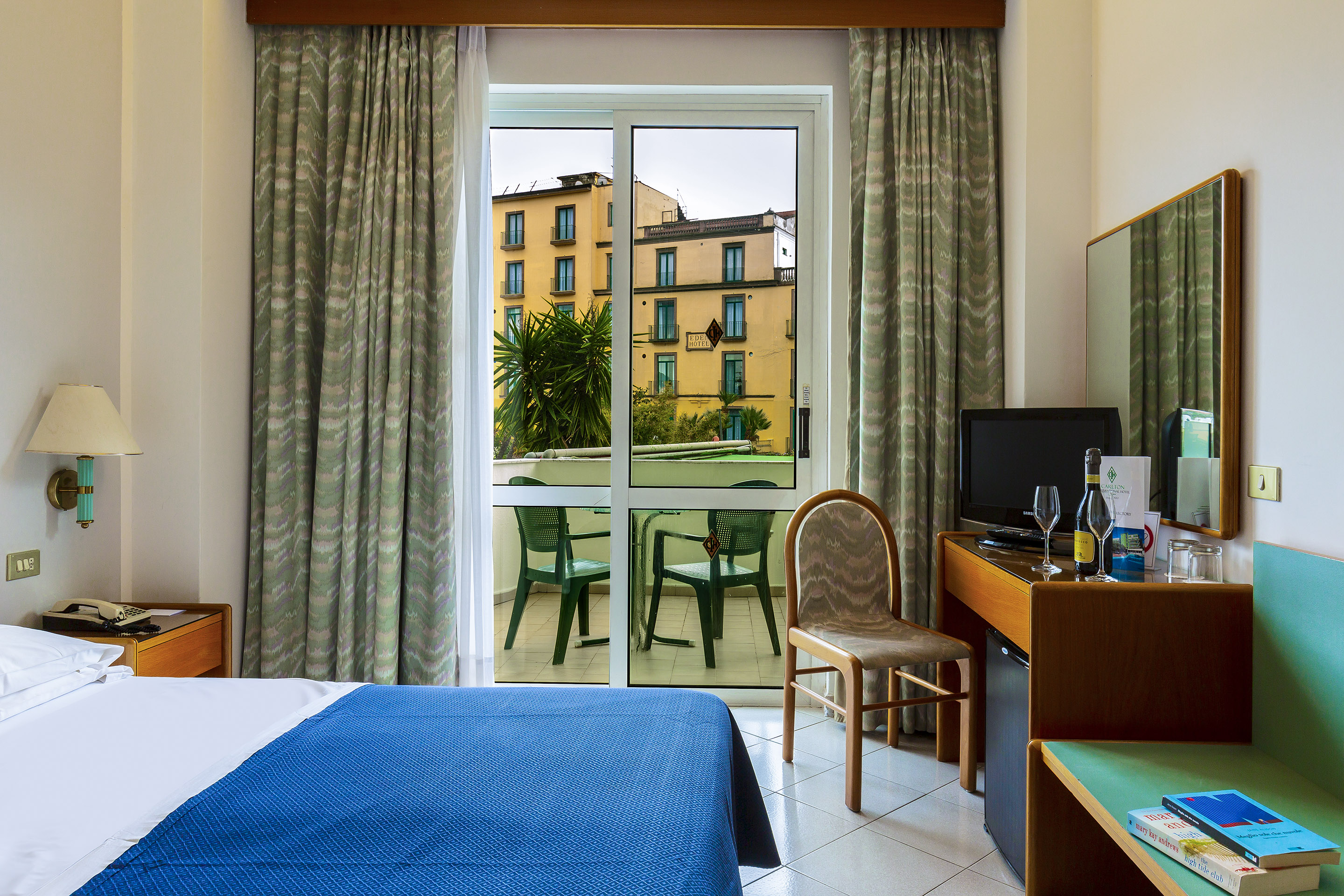 Double or Twin Standard