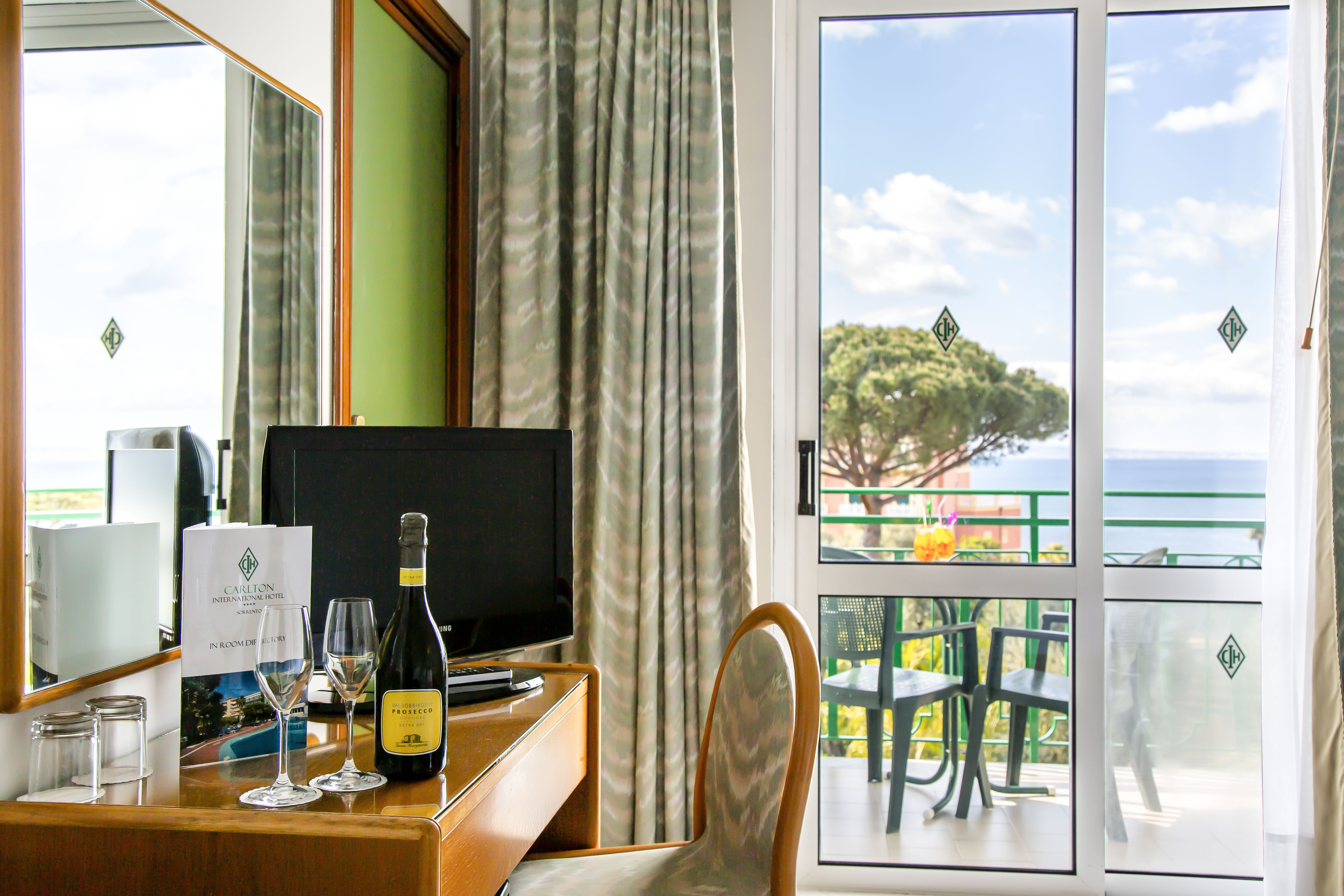 Double or Twin Superior Sea View