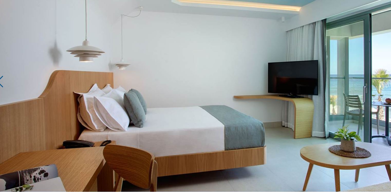 Double or Twin Superior Sea View