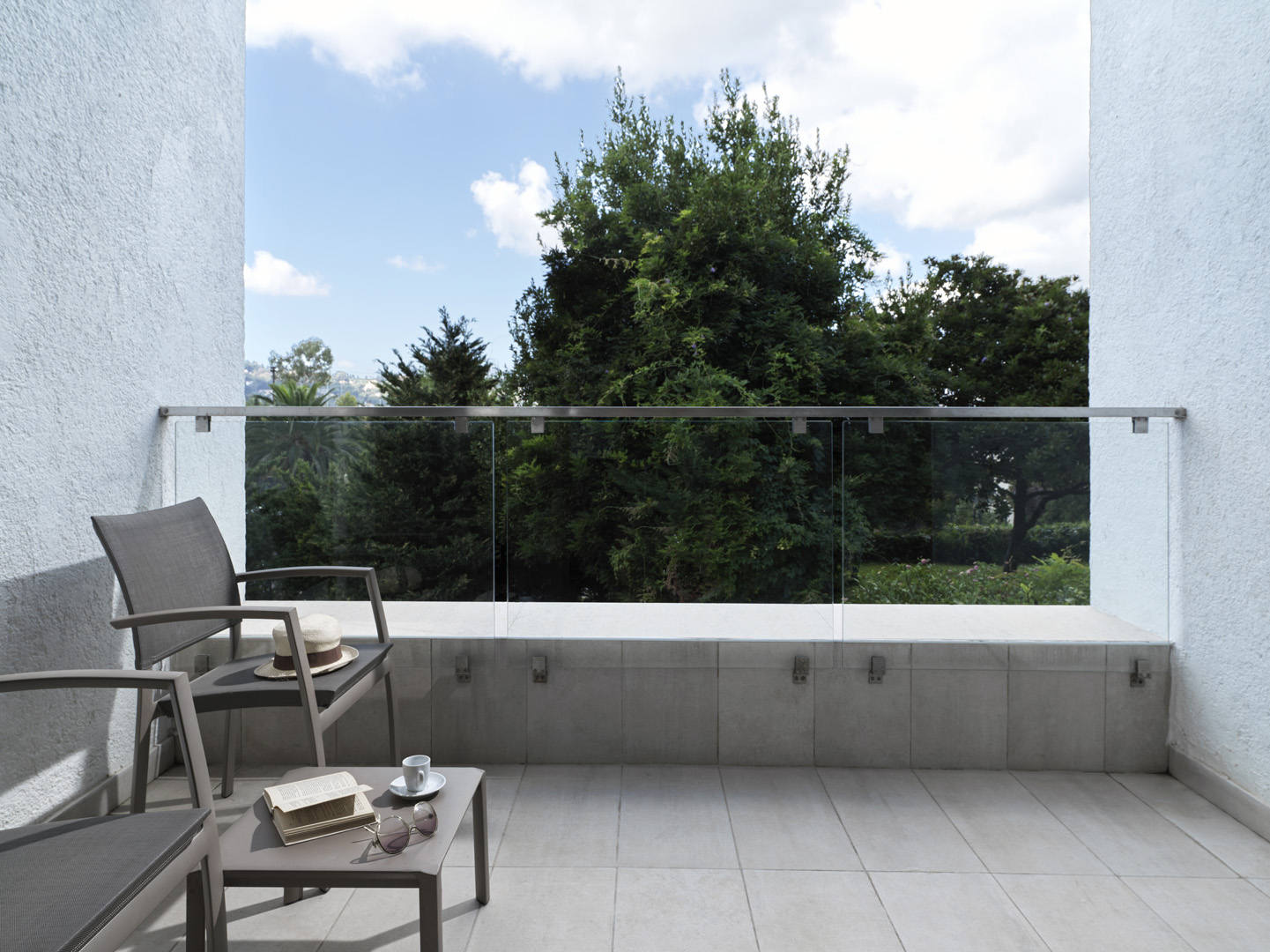 Family Room Garden View