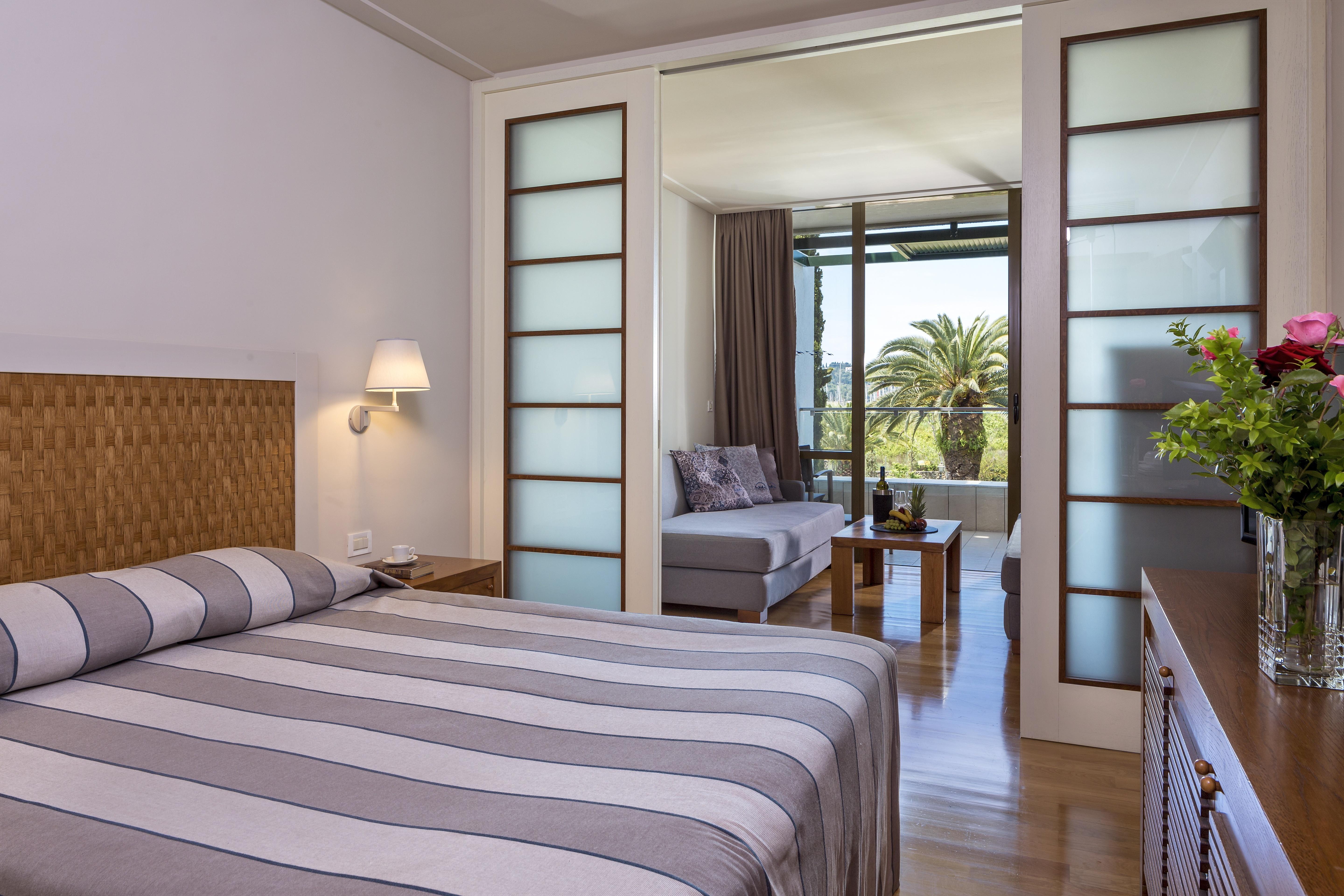 Family Room Garden View