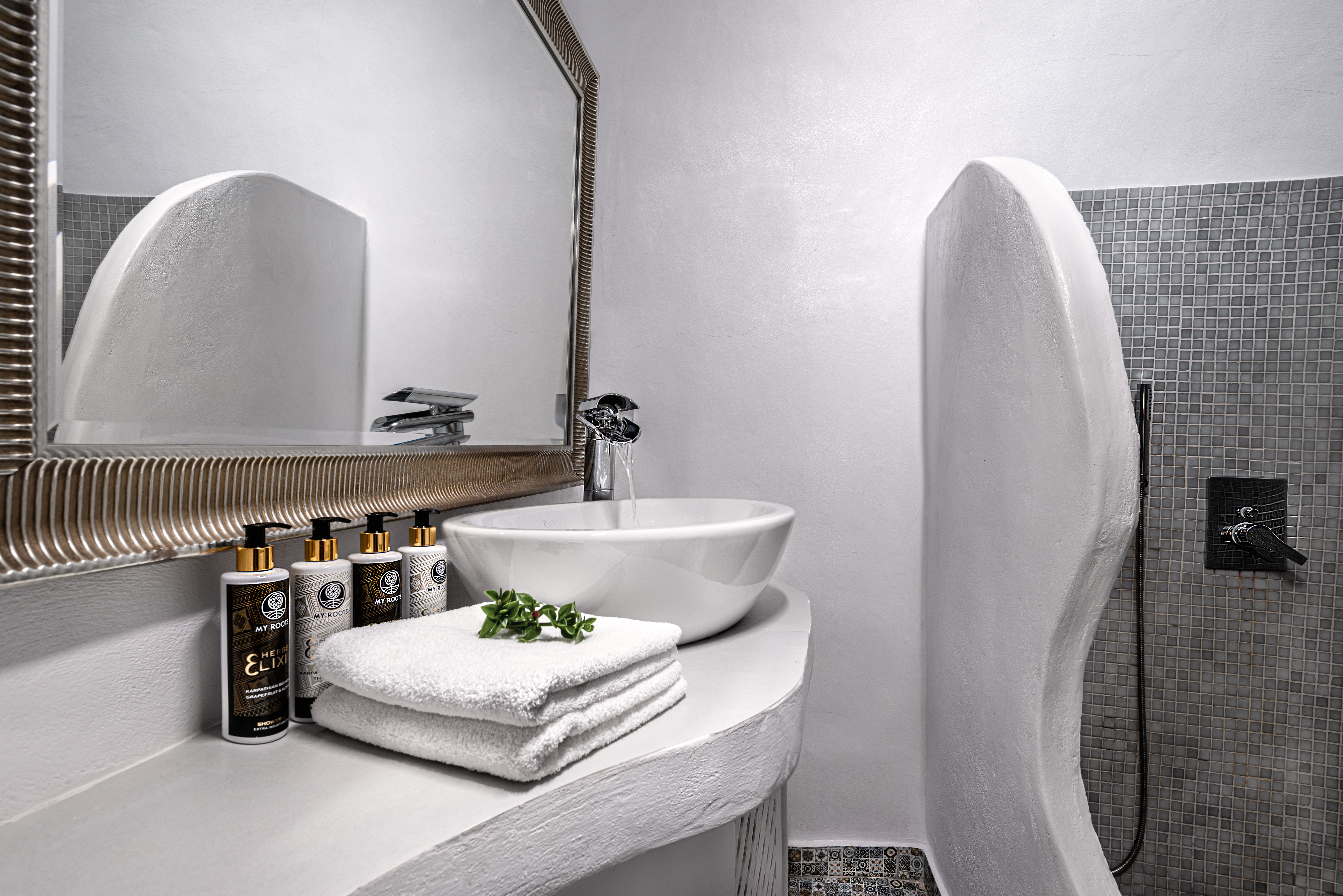 Suite Two Bedrooms Two Bathrooms