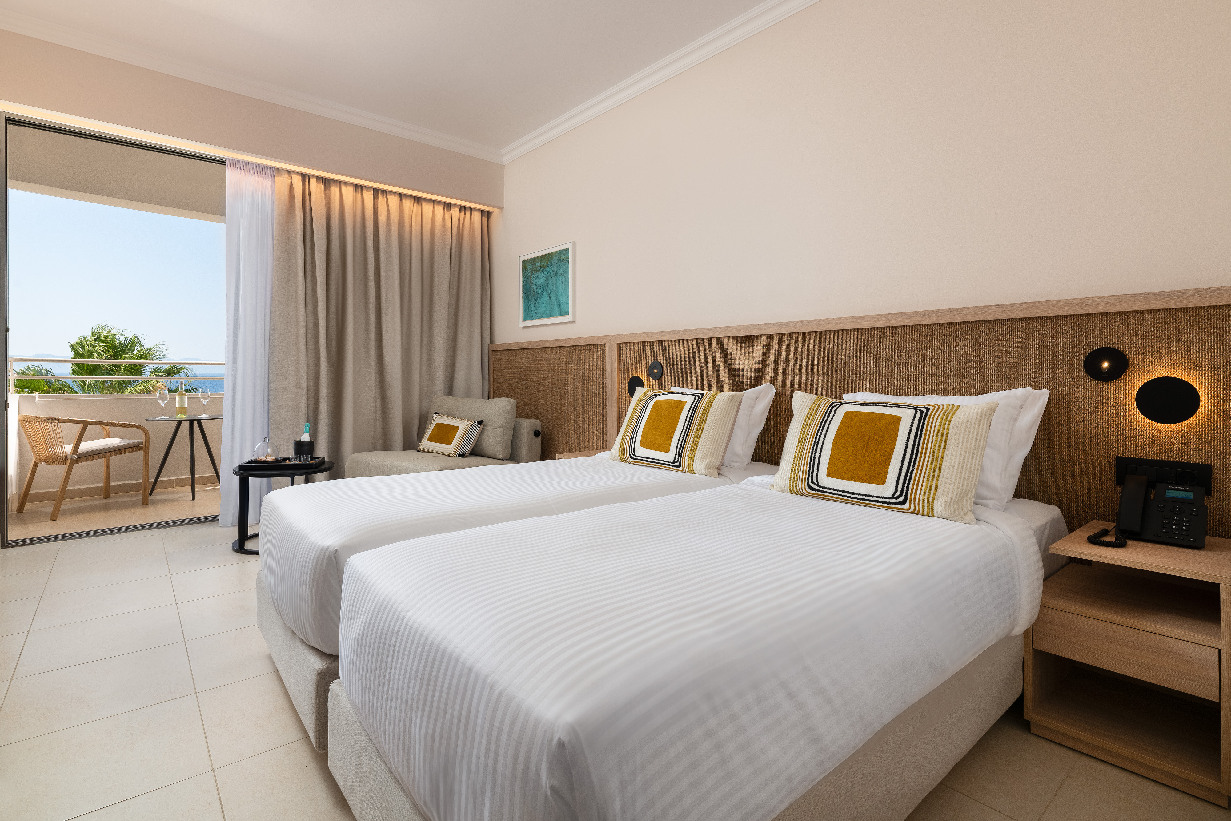 Twin Superior Sea Front