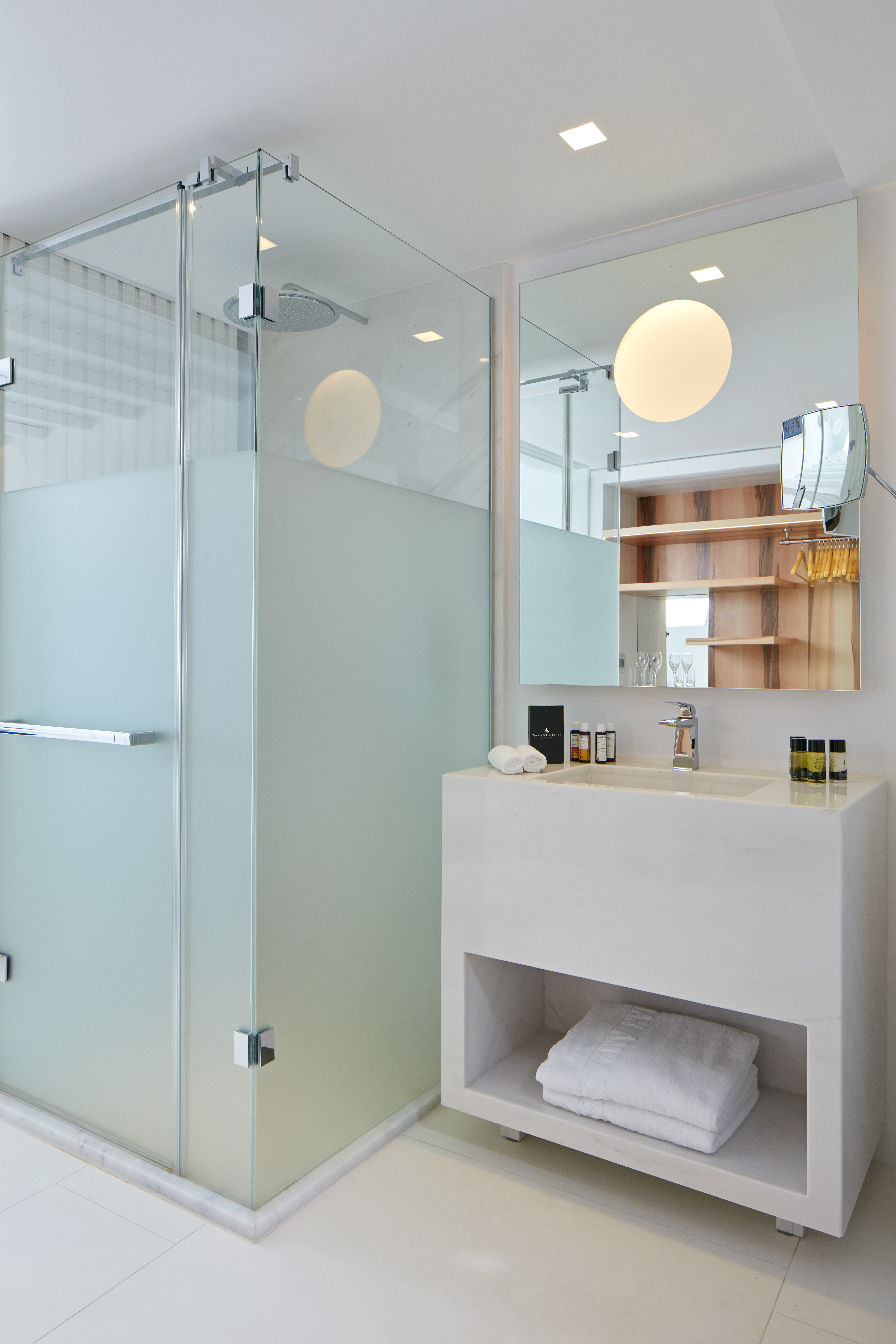 Double or Twin with Private Pool