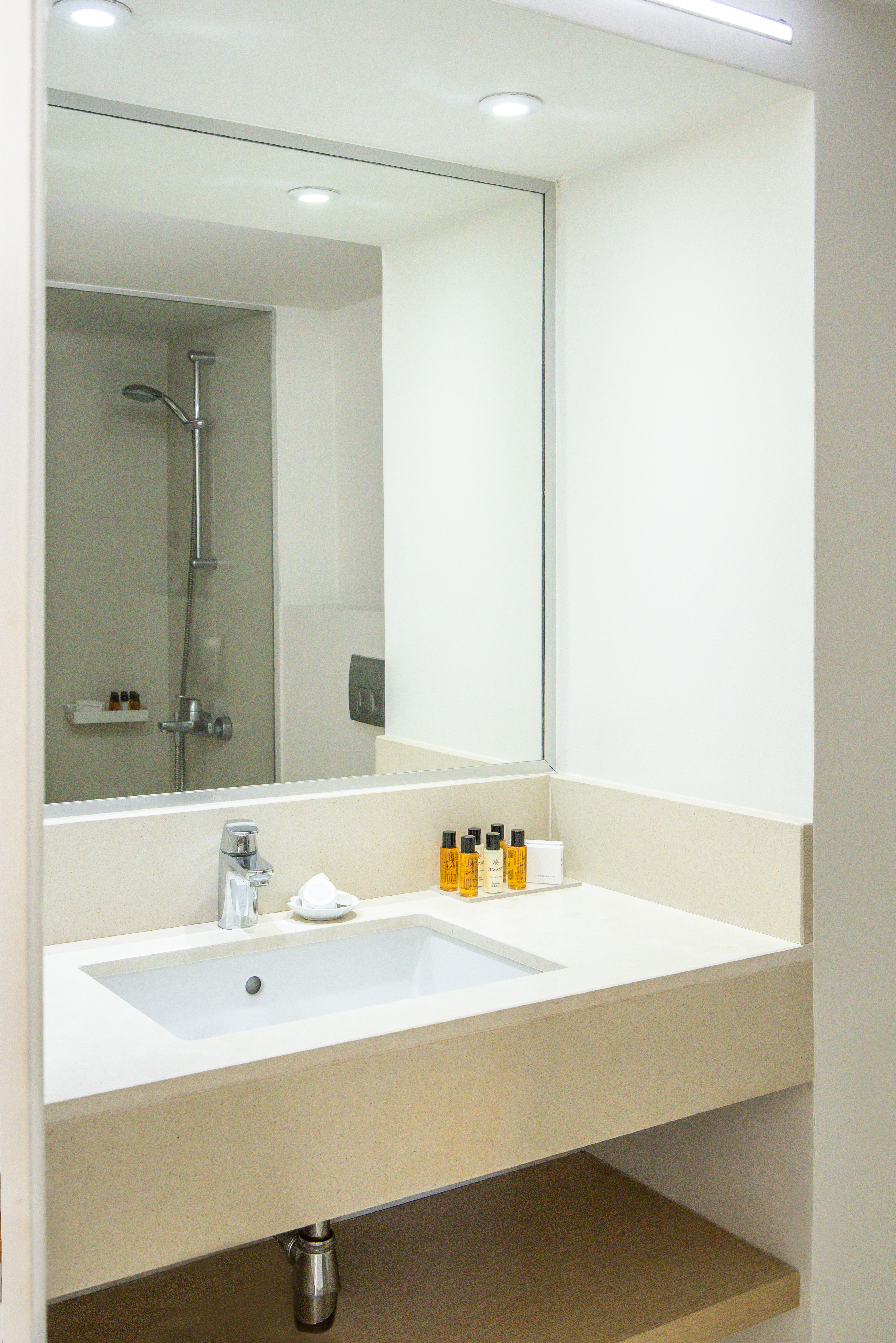 Double or Twin Side Sea View