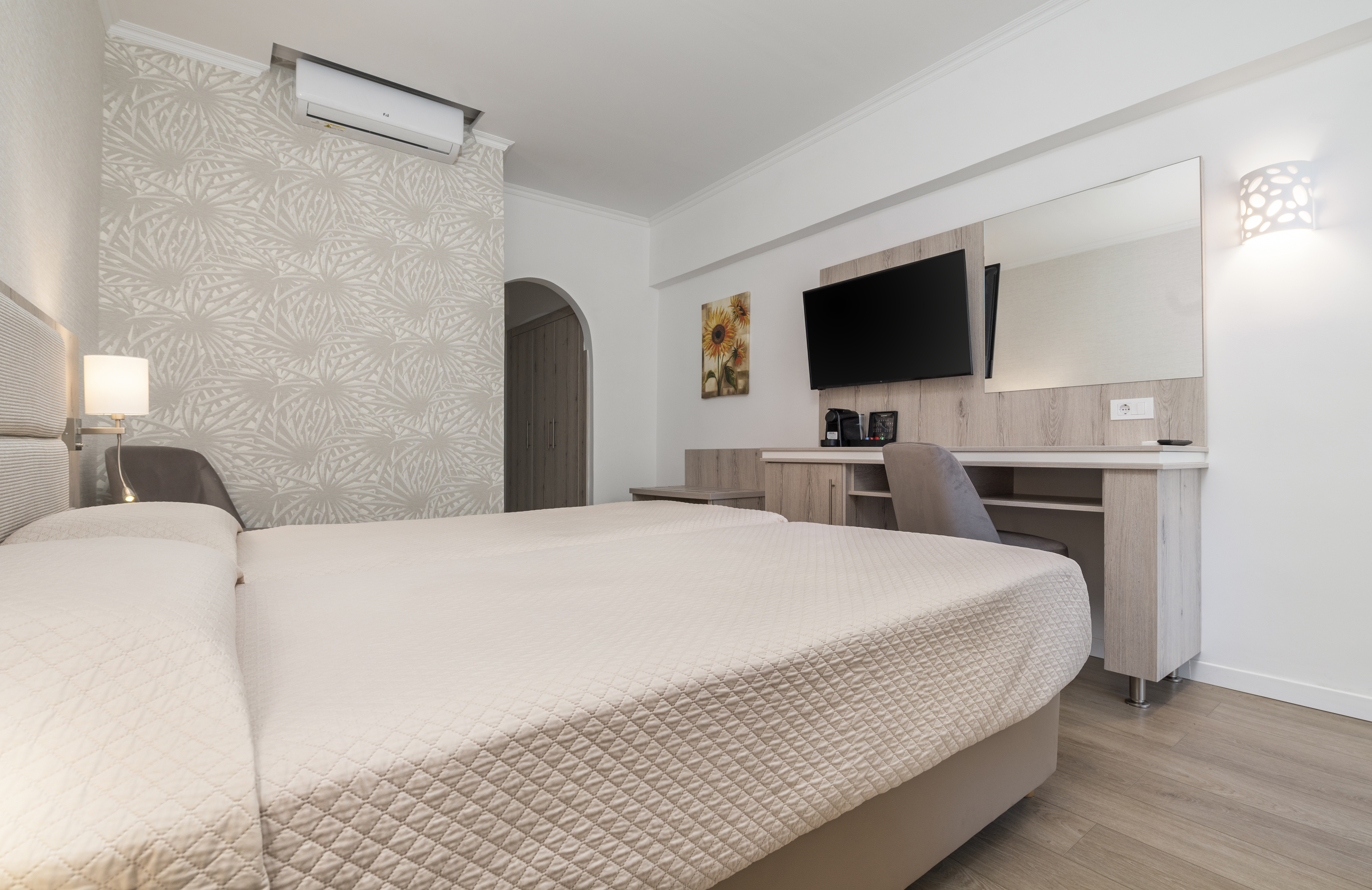 Double or Twin Standard